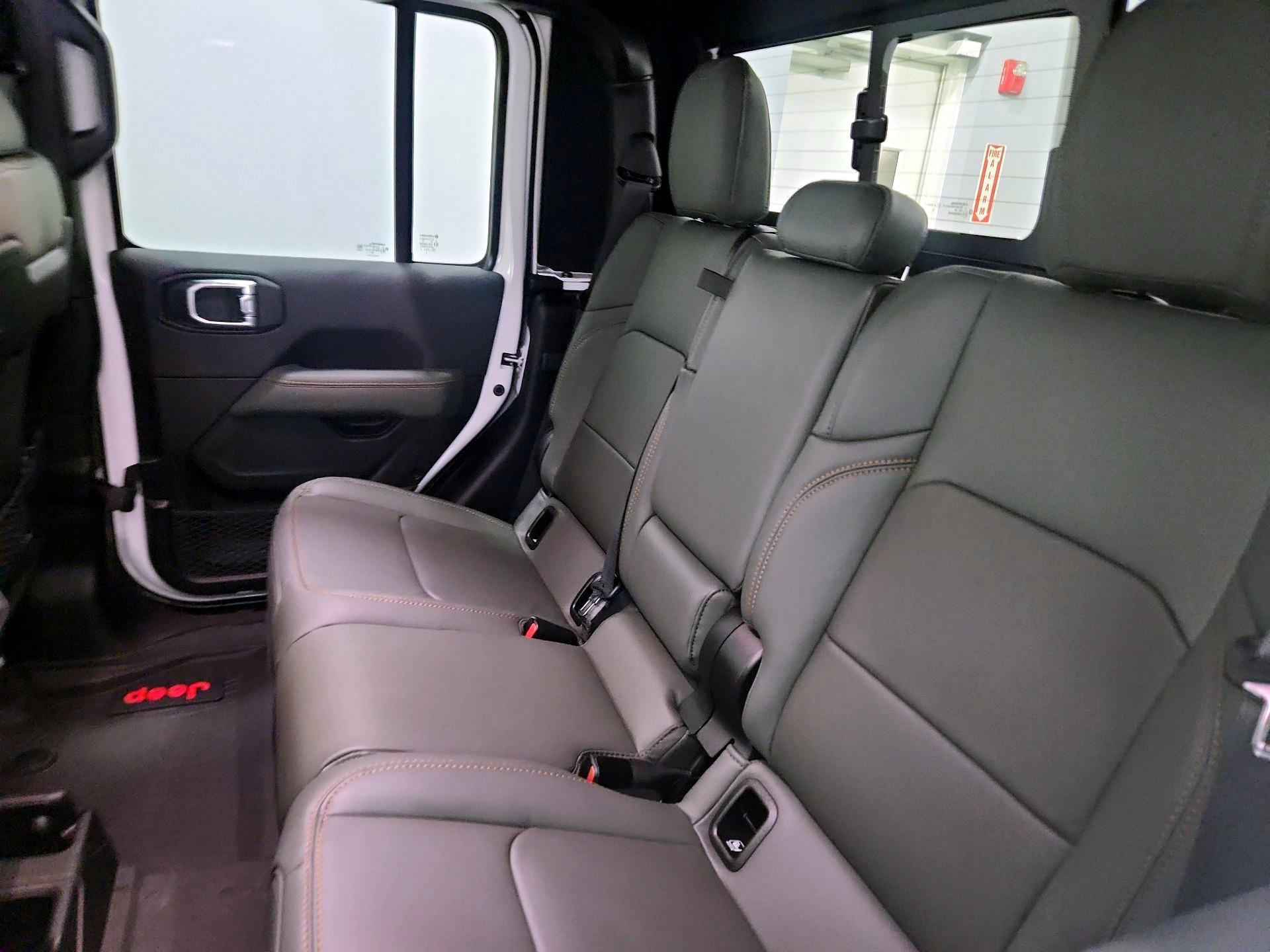 Thumbnail: 2025 Jeep Gladiator - 19