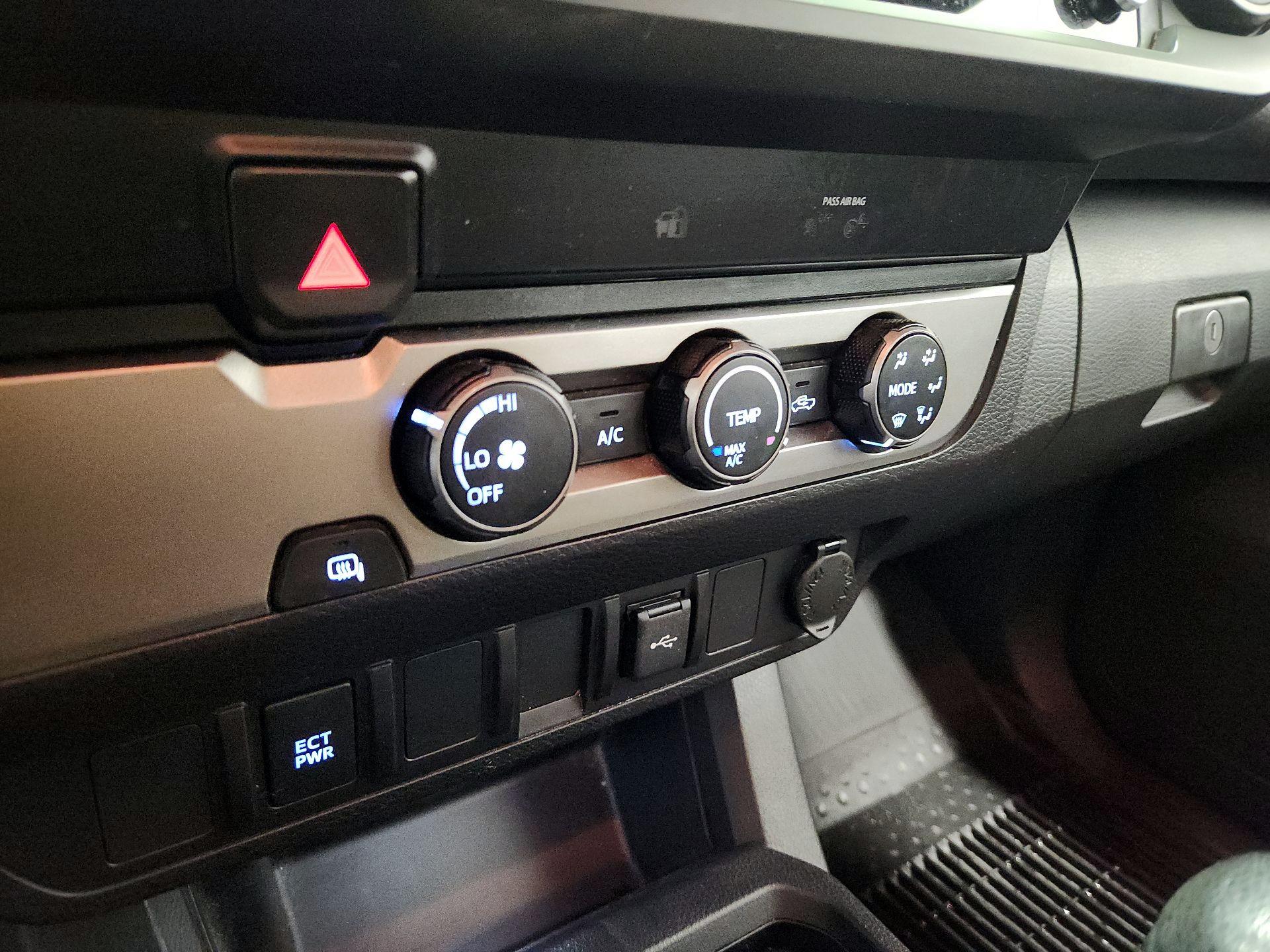 Thumbnail: 2021 Toyota Tacoma - 16