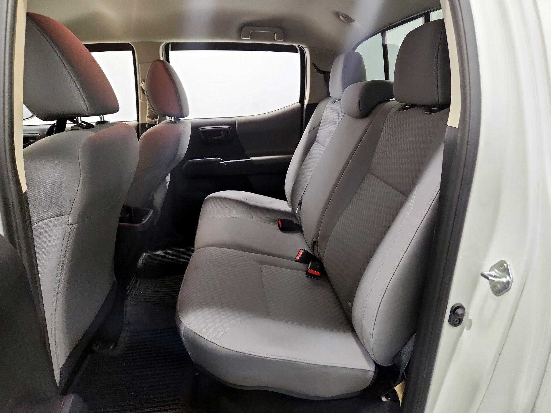 Thumbnail: 2021 Toyota Tacoma - 19