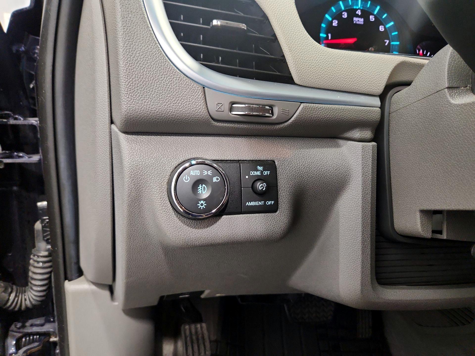 Thumbnail: 2015 Chevrolet Traverse - 13