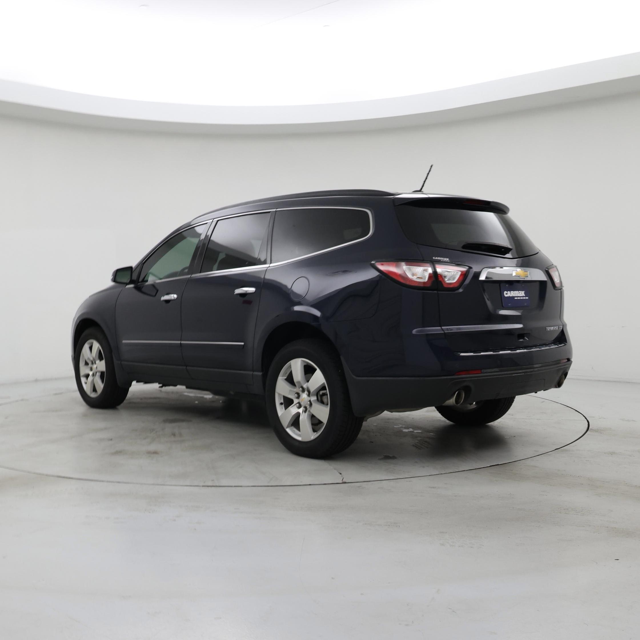 Thumbnail: 2015 Chevrolet Traverse - 2