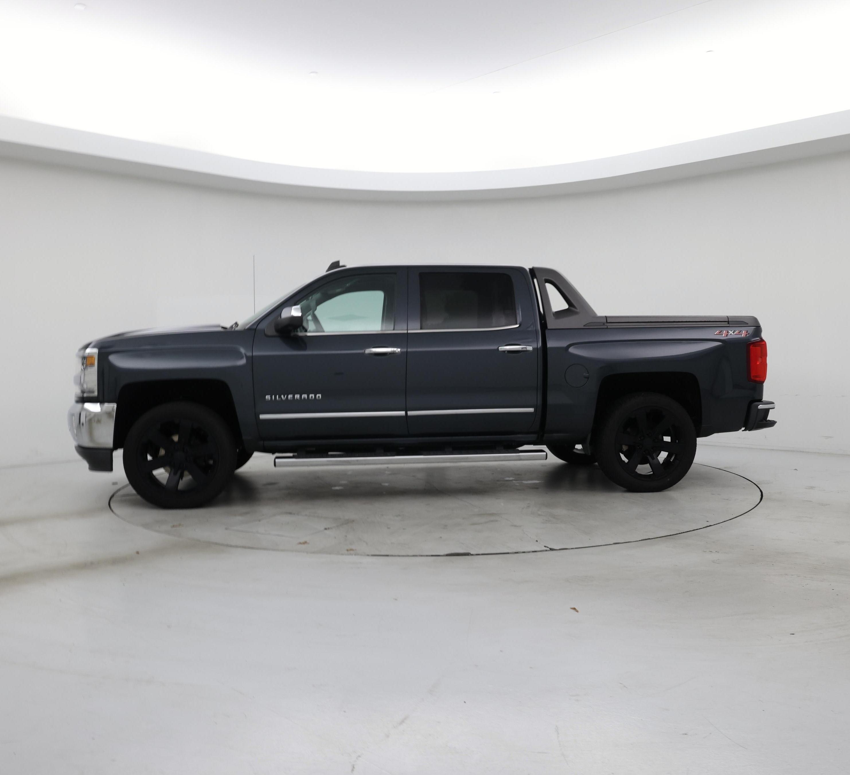 Thumbnail: 2018 Chevrolet Silverado 1500 - 3