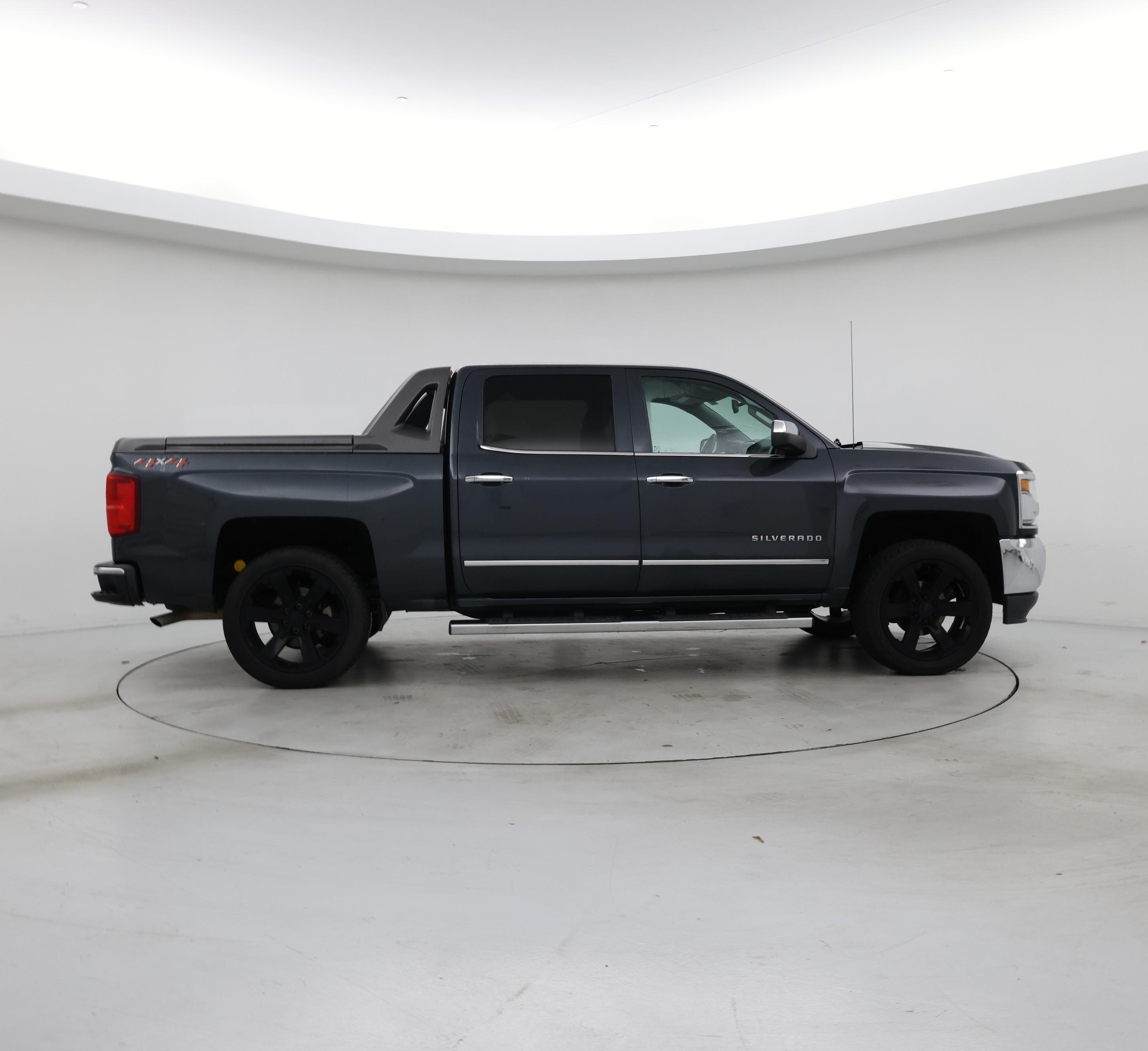 Thumbnail: 2018 Chevrolet Silverado 1500 - 7