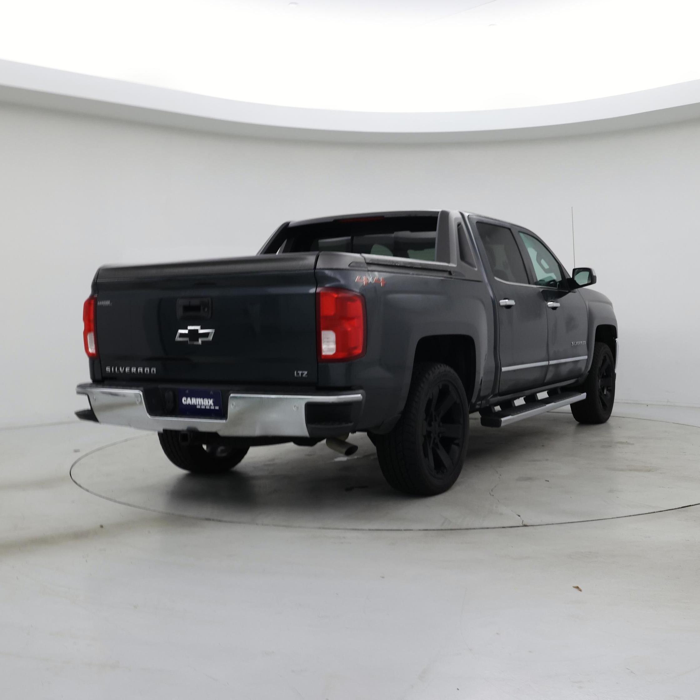 Thumbnail: 2018 Chevrolet Silverado 1500 - 8