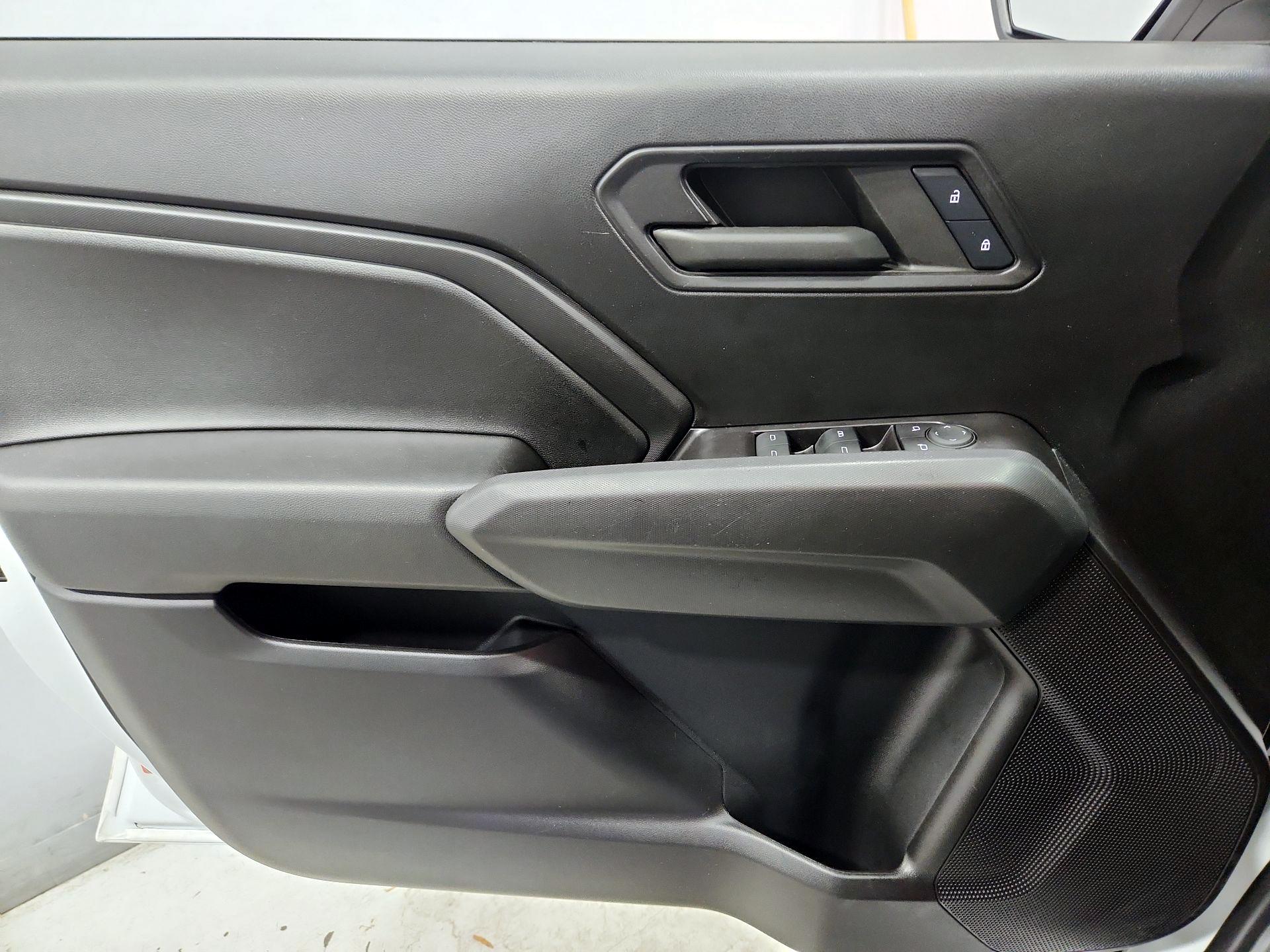 Thumbnail: 2024 Chevrolet Colorado - 12