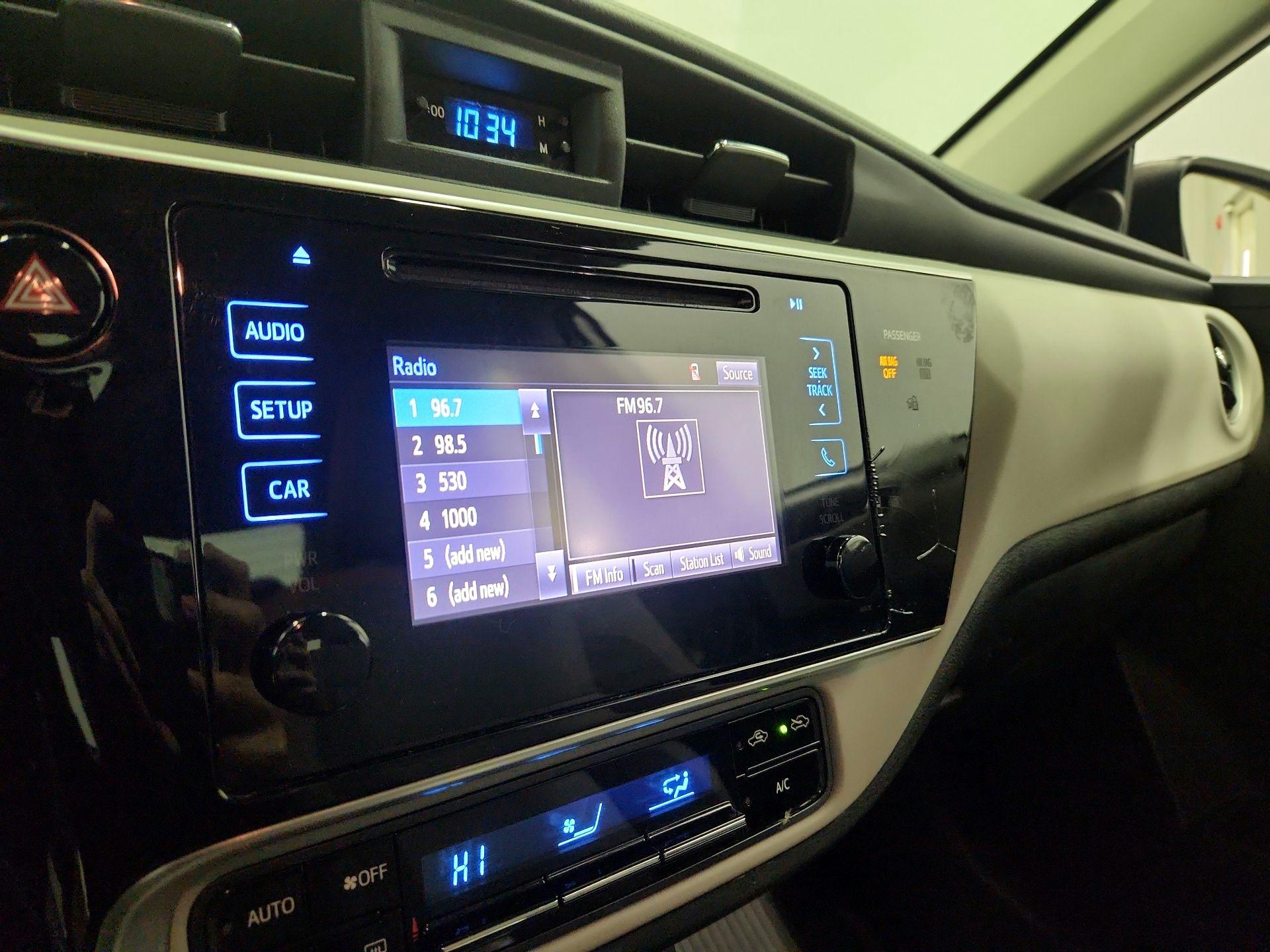 Thumbnail: 2017 Toyota Corolla - 15