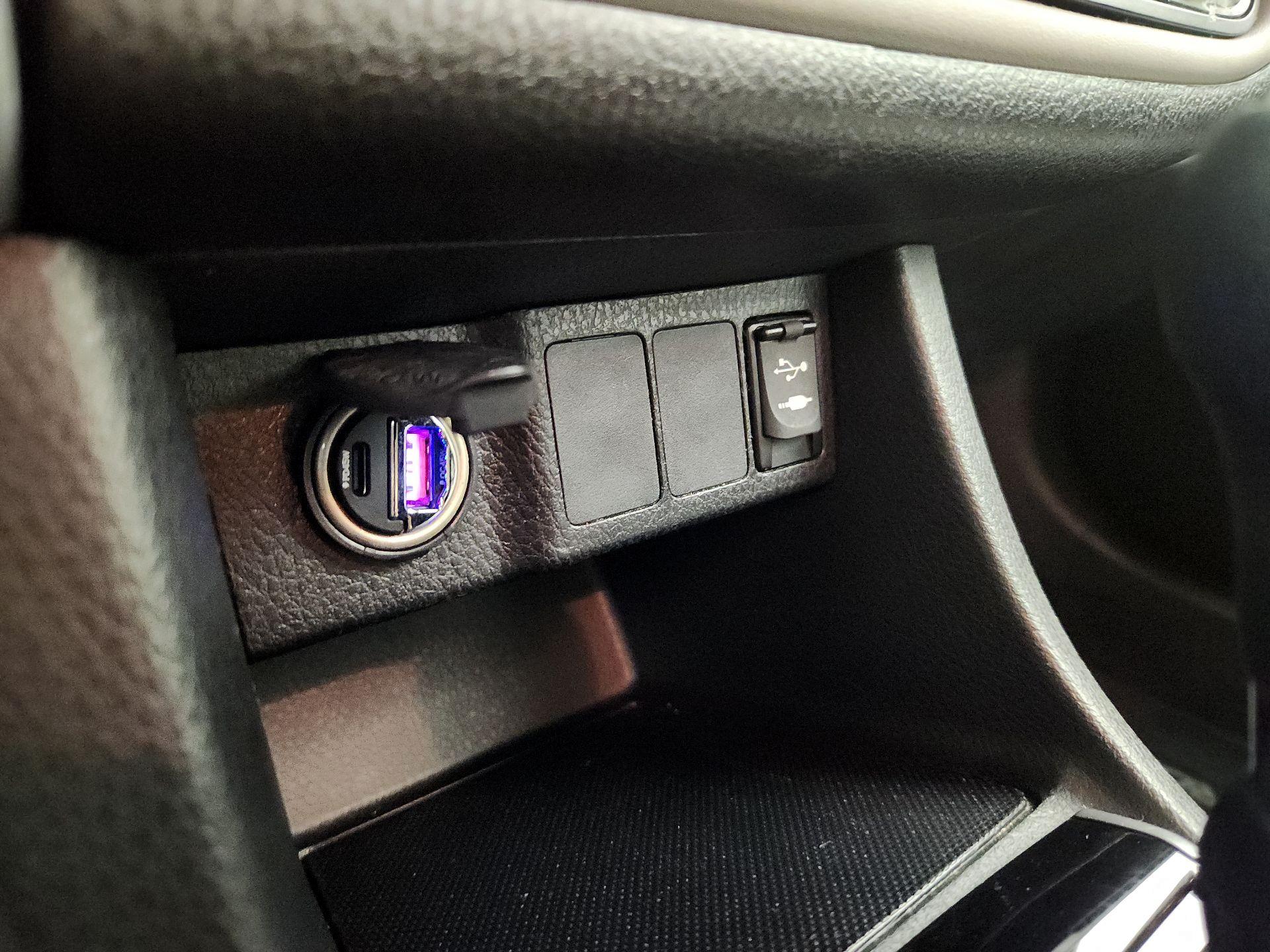 Thumbnail: 2017 Toyota Corolla - 18