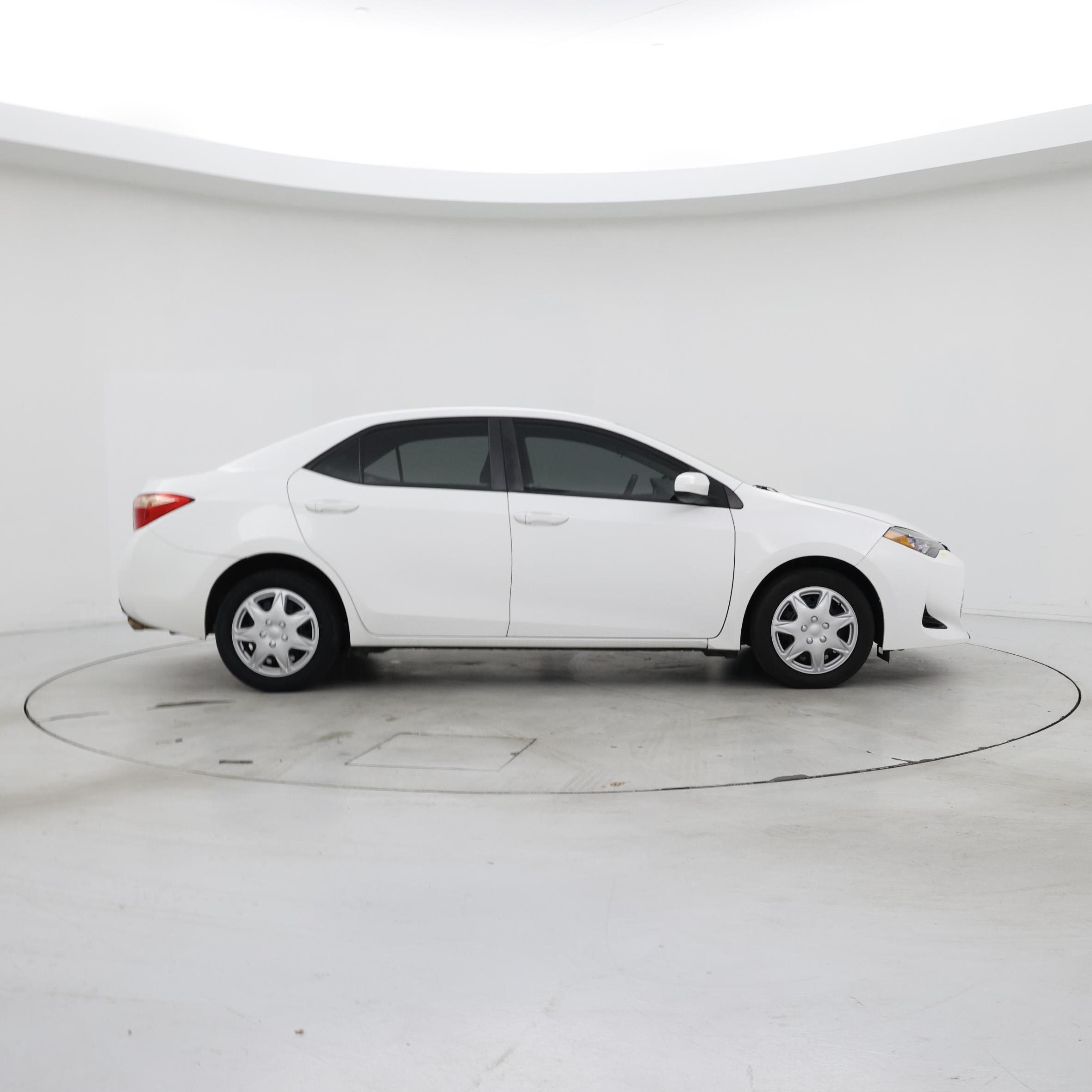 Thumbnail: 2017 Toyota Corolla - 7