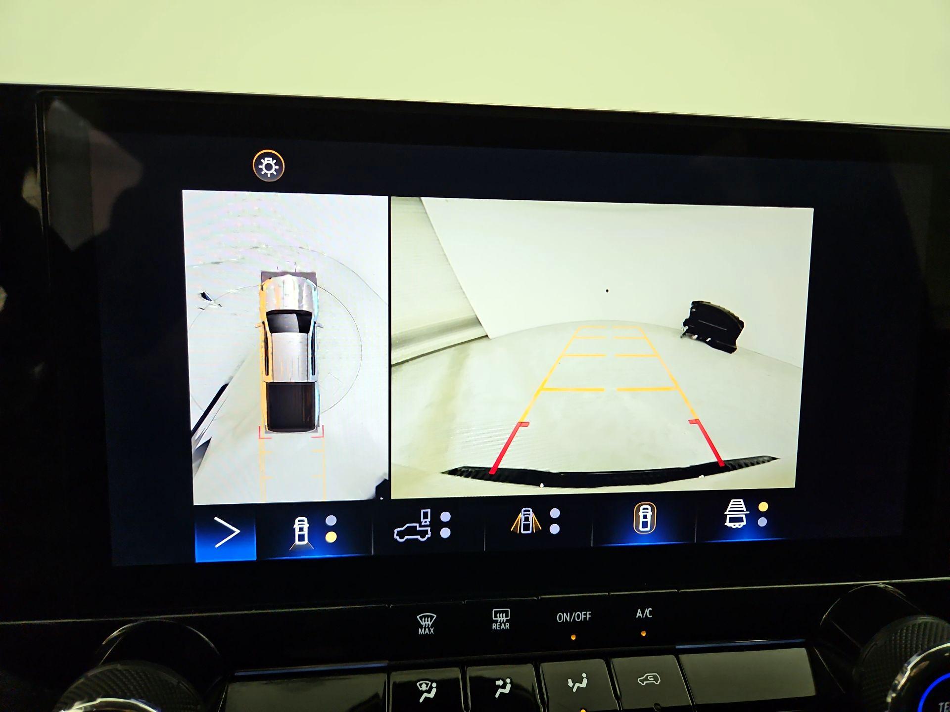 Thumbnail: 2024 Chevrolet Colorado - 15