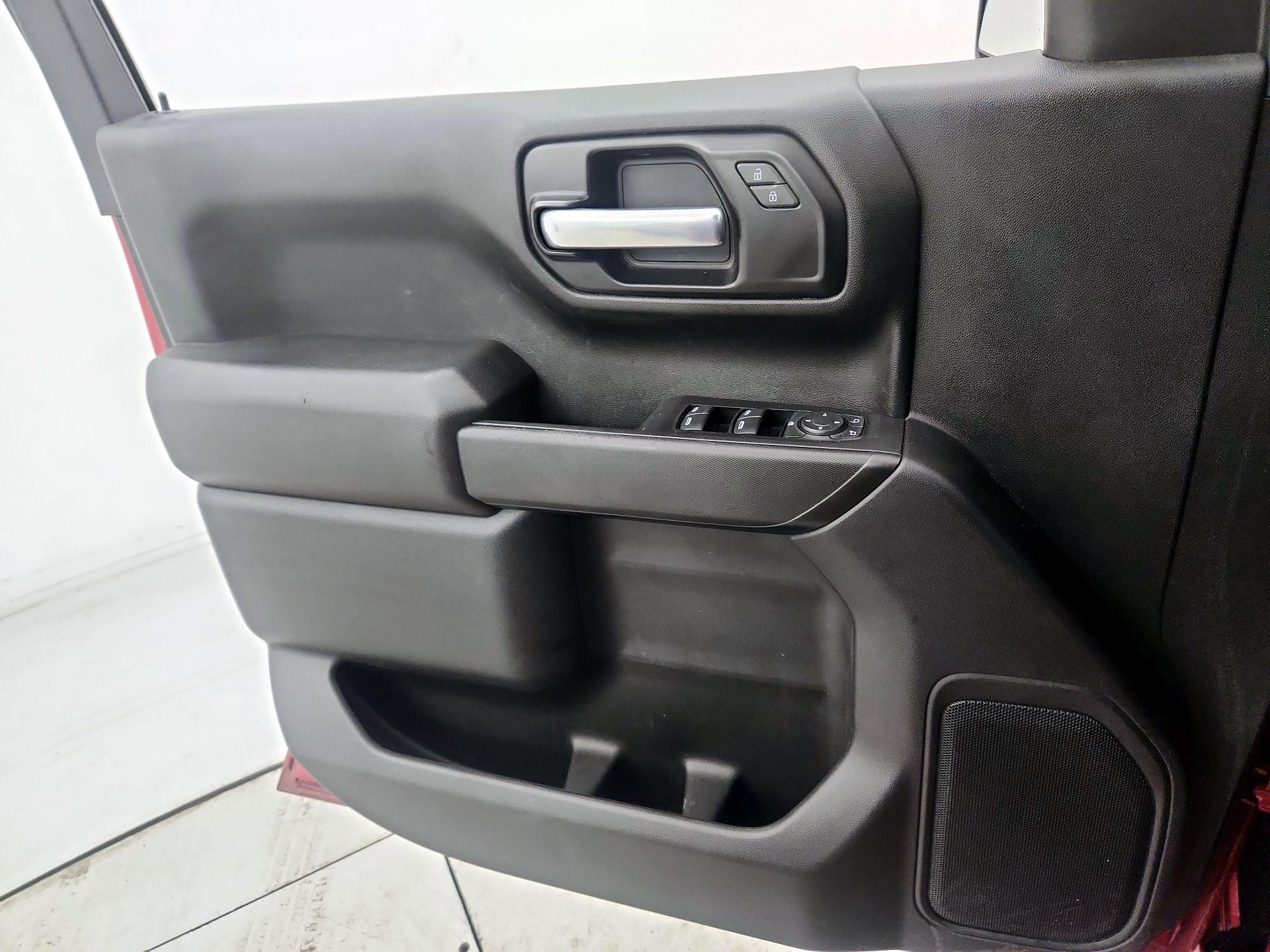 Thumbnail: 2021 Chevrolet Silverado 1500 - 12