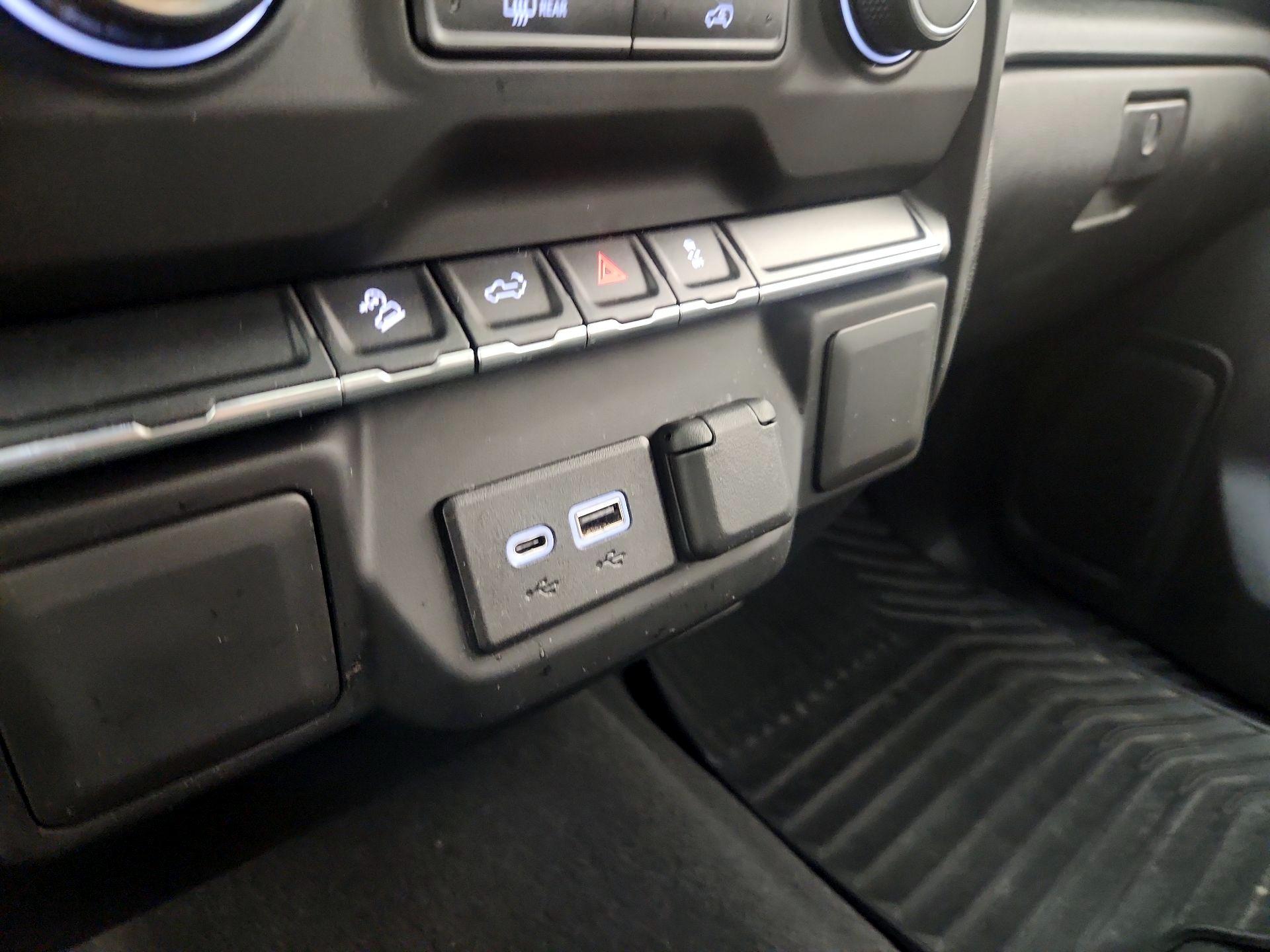 Thumbnail: 2021 Chevrolet Silverado 1500 - 18