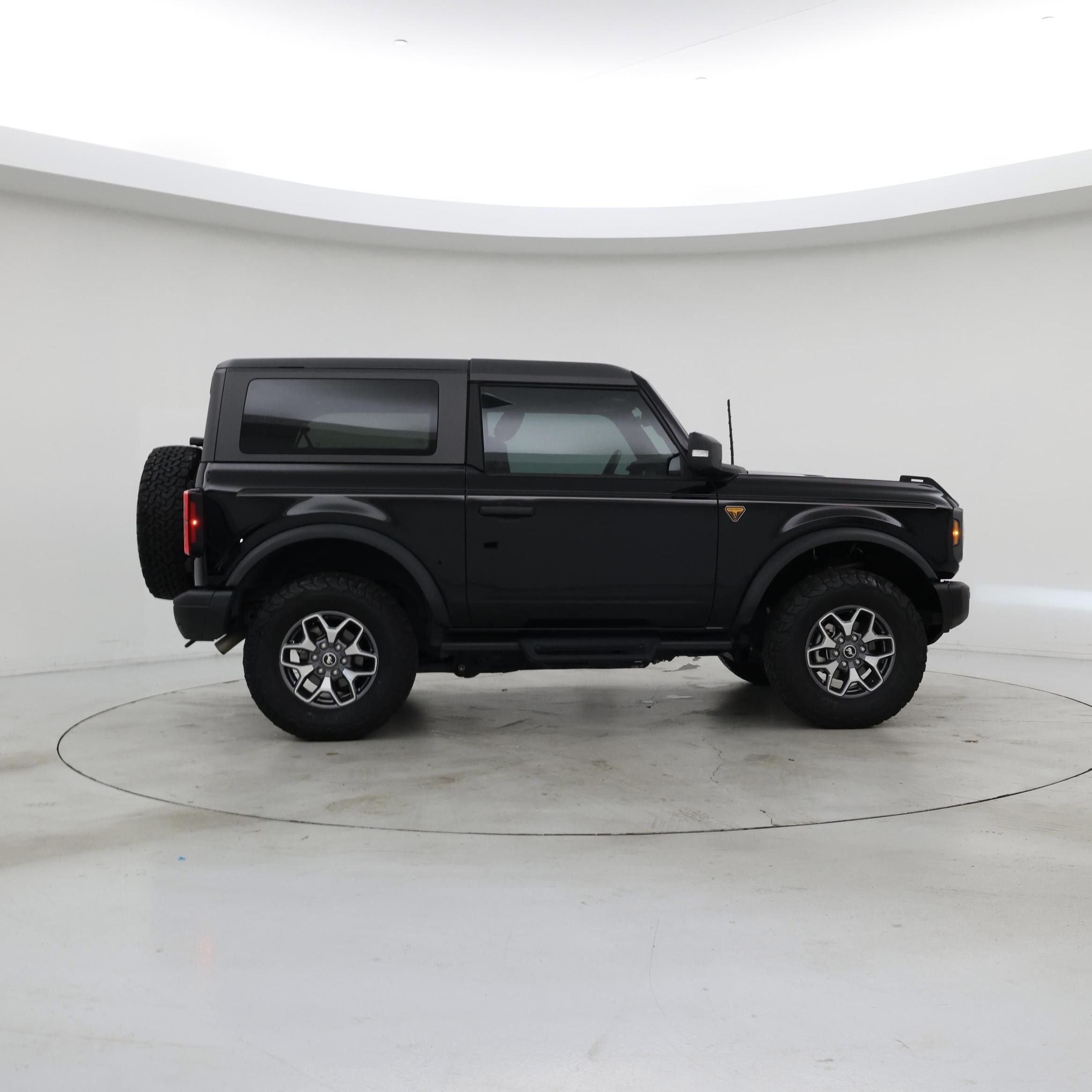 Thumbnail: 2023 Ford Bronco - 7