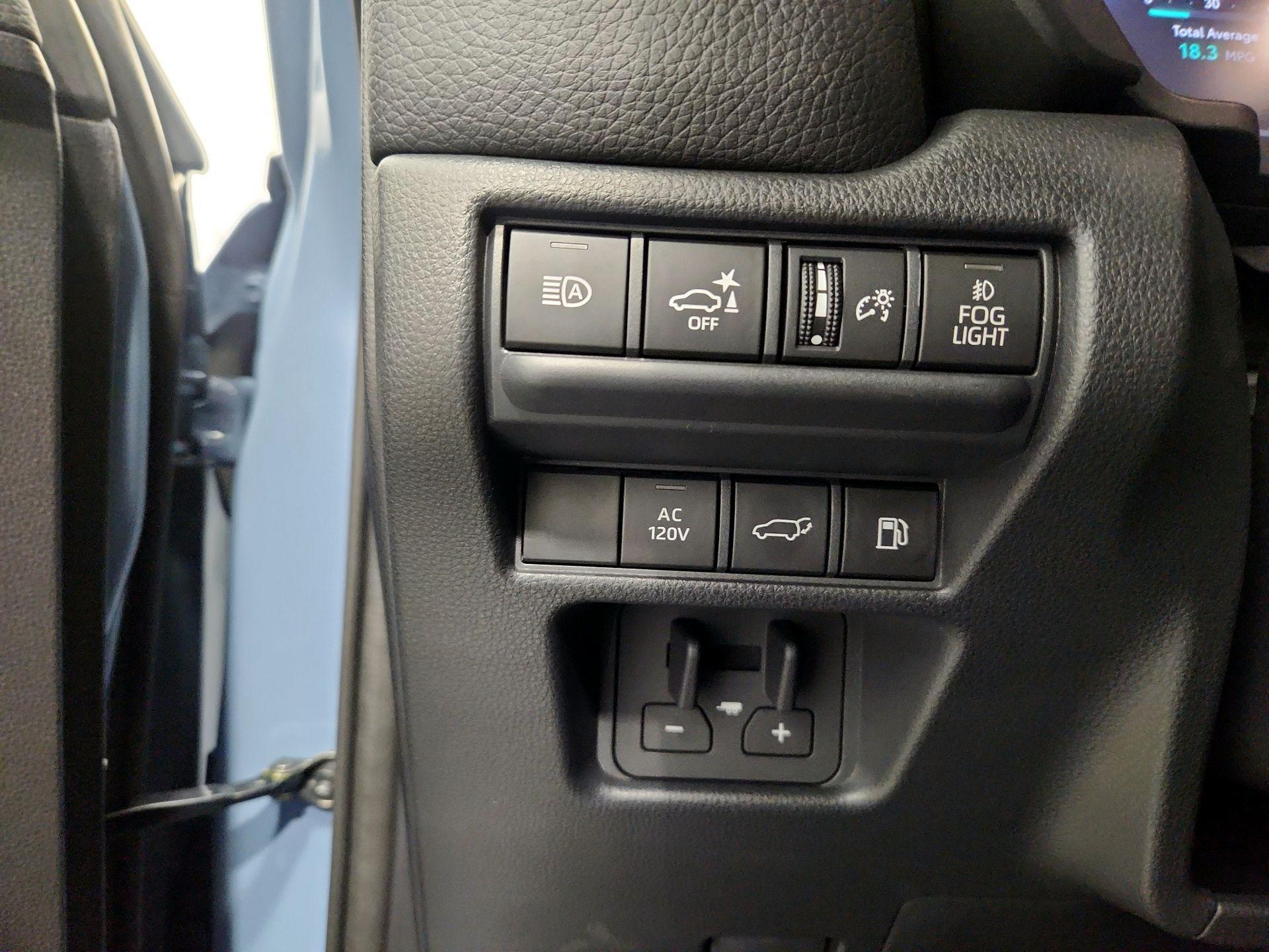 Thumbnail: 2025 Toyota Land Cruiser - 13