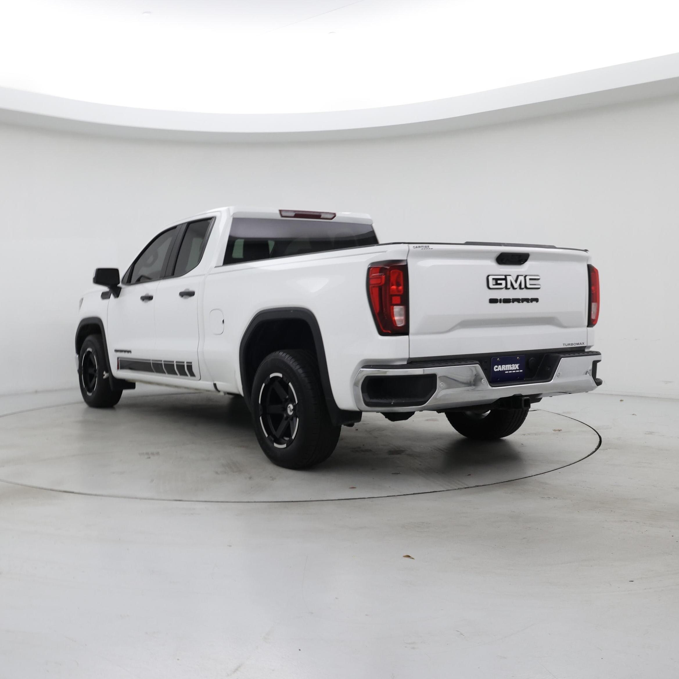 Thumbnail: 2024 GMC Sierra 1500 - 2