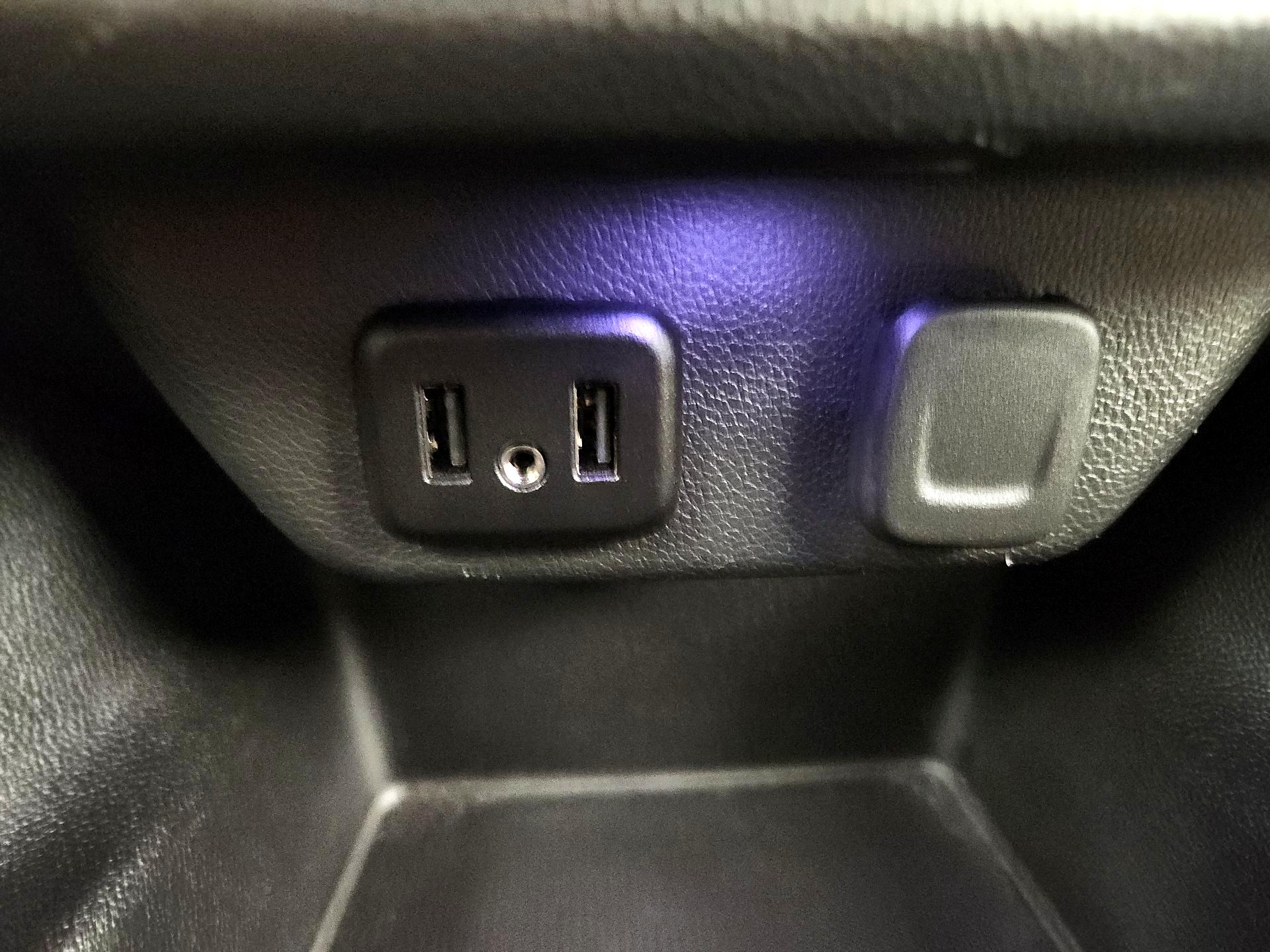 Thumbnail: 2022 Chevrolet Traverse - 16