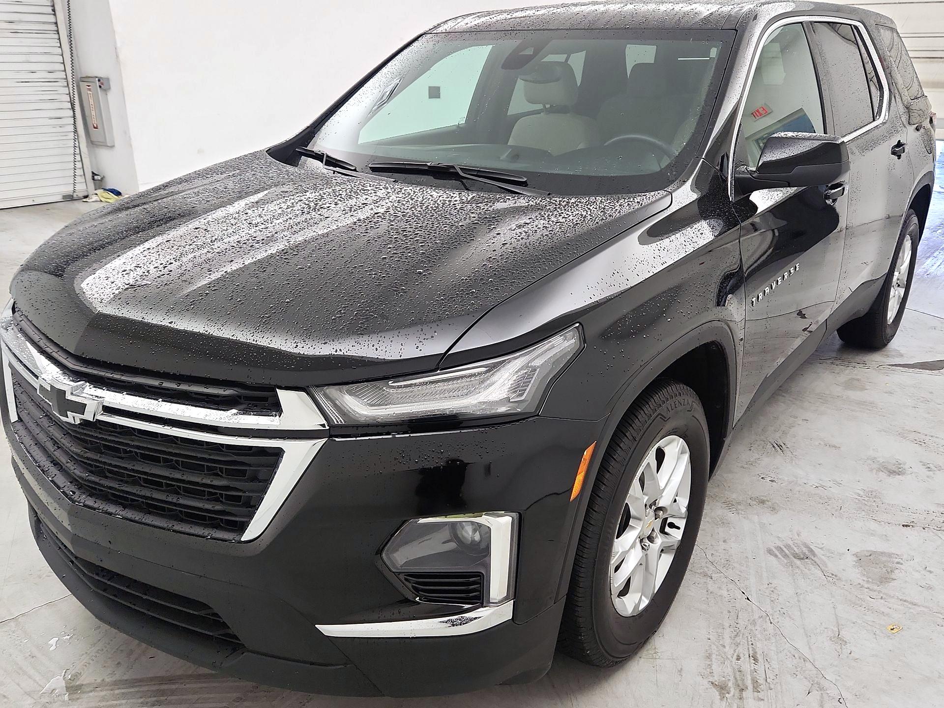 Thumbnail: 2022 Chevrolet Traverse - 3