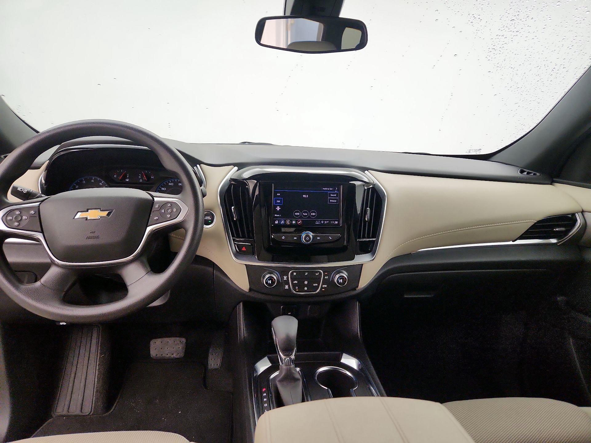 Thumbnail: 2022 Chevrolet Traverse - 8