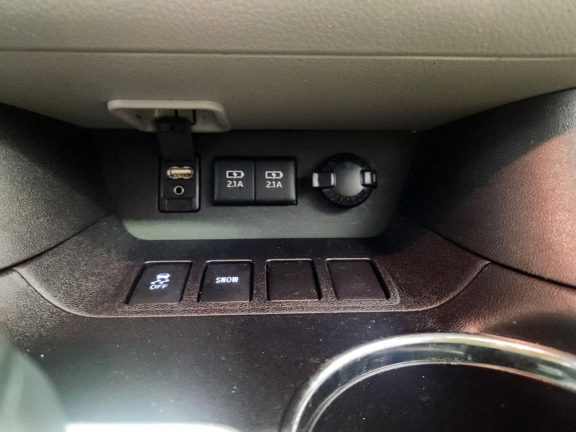 Thumbnail: 2018 Toyota Highlander - 19