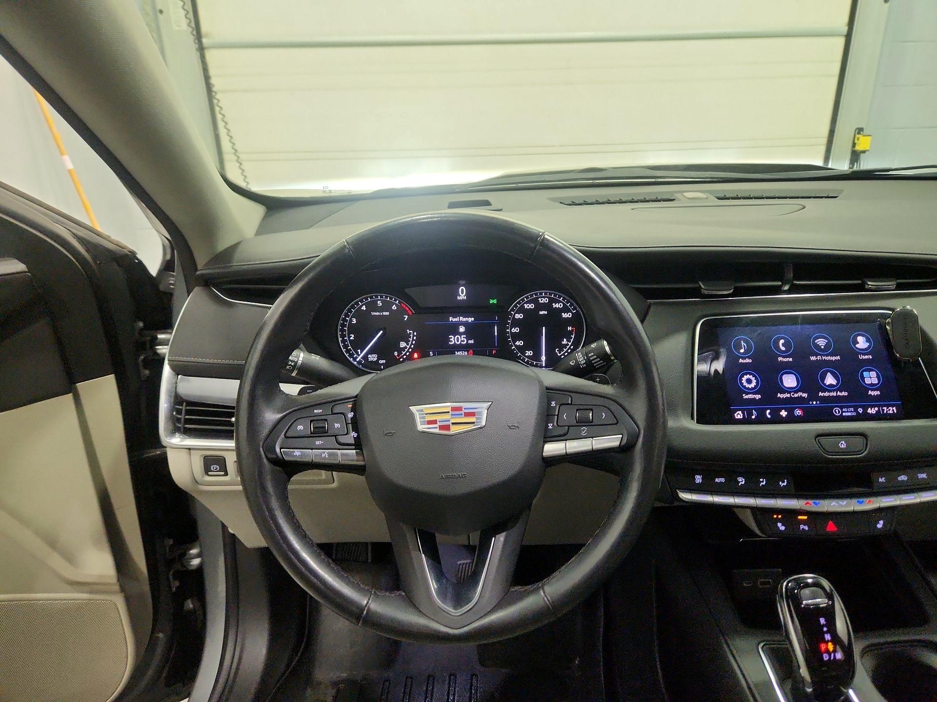 Thumbnail: 2023 Cadillac XT4 - 10