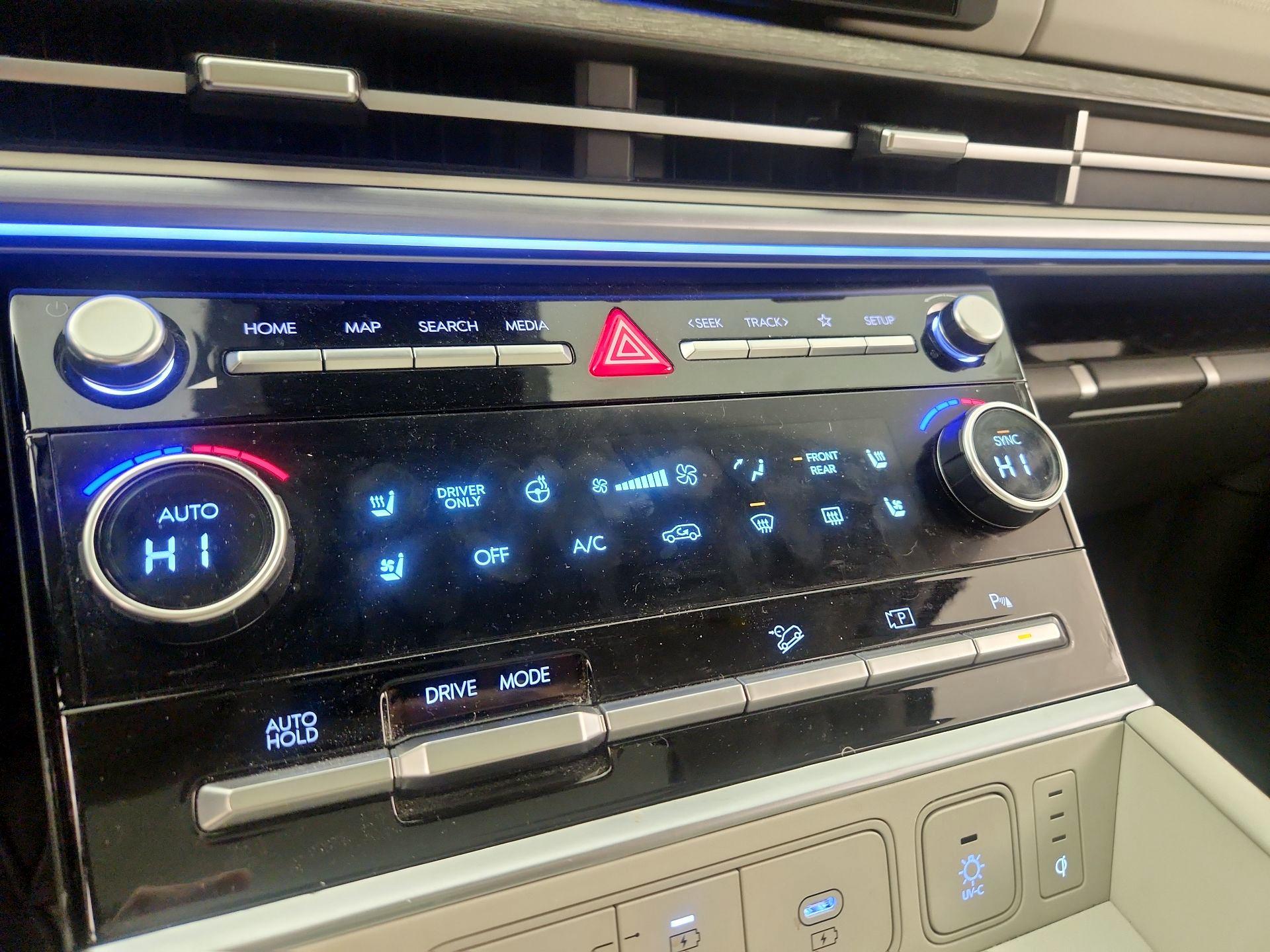 Thumbnail: 2025 Hyundai Santa Fe - 17