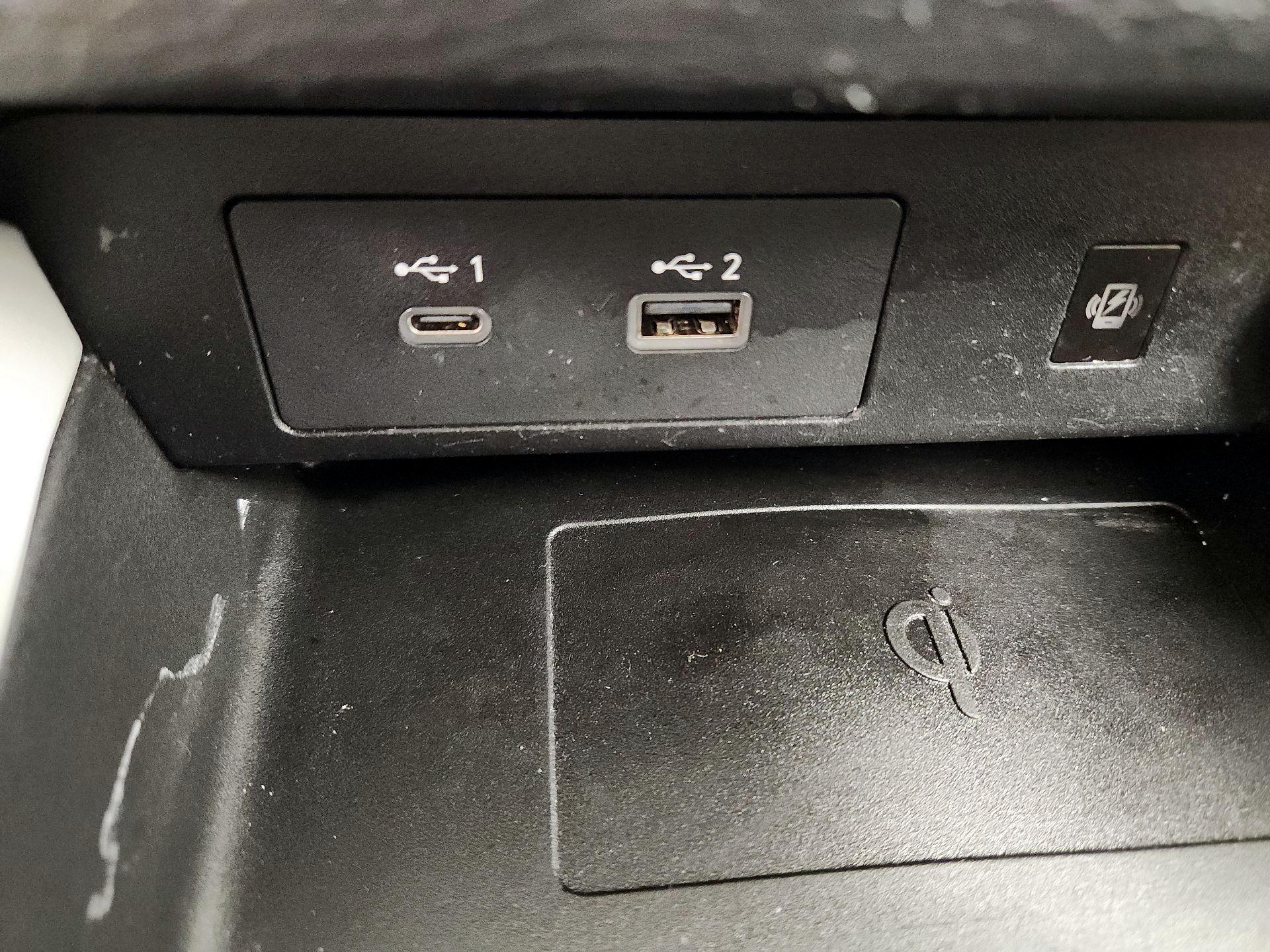 Thumbnail: 2022 Mitsubishi Outlander - 19