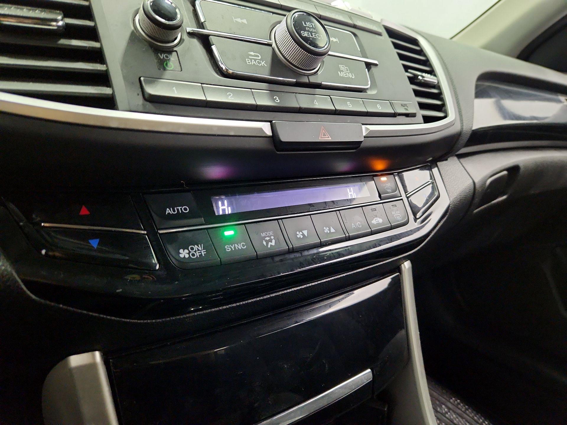 Thumbnail: 2017 Honda Accord - 16