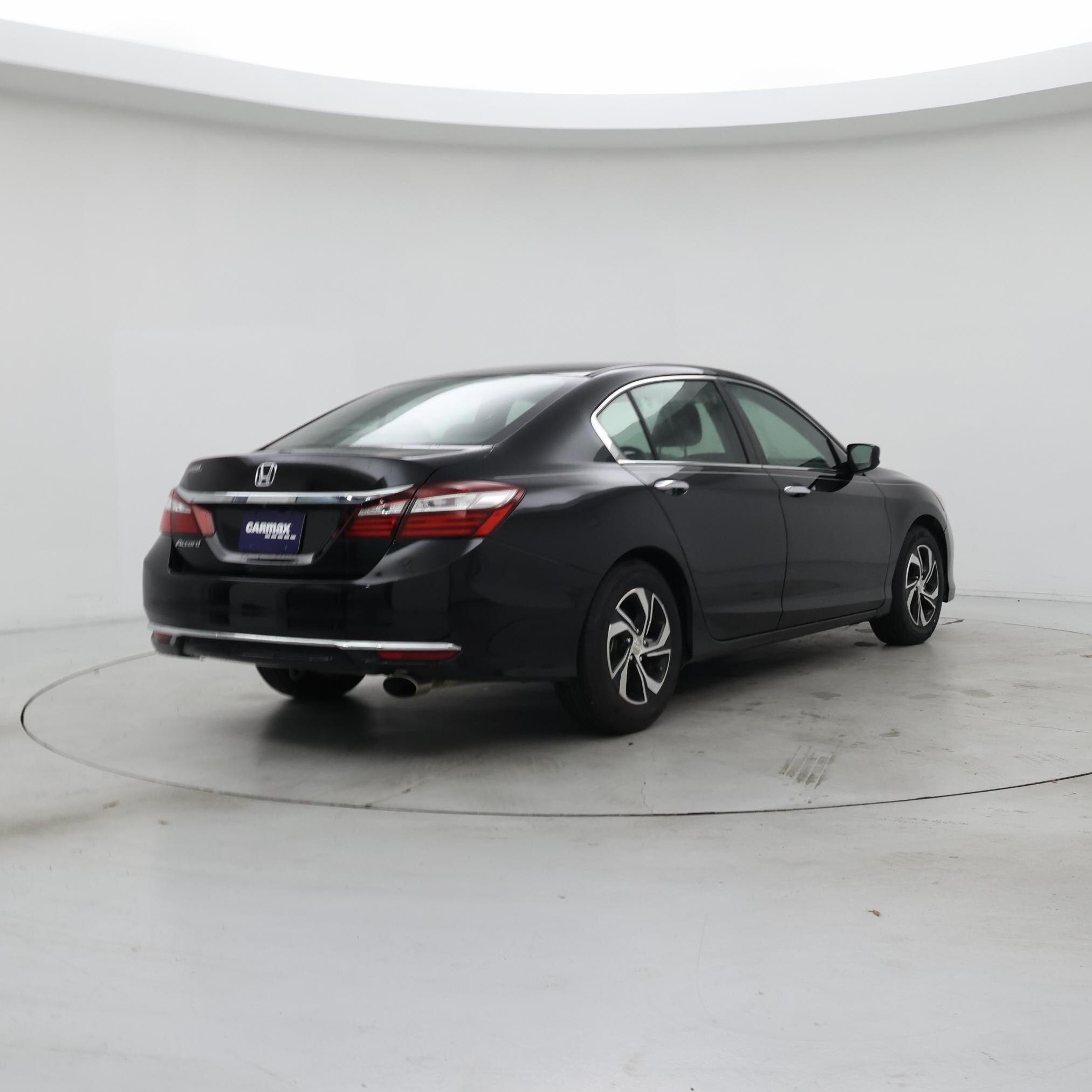 Thumbnail: 2017 Honda Accord - 8