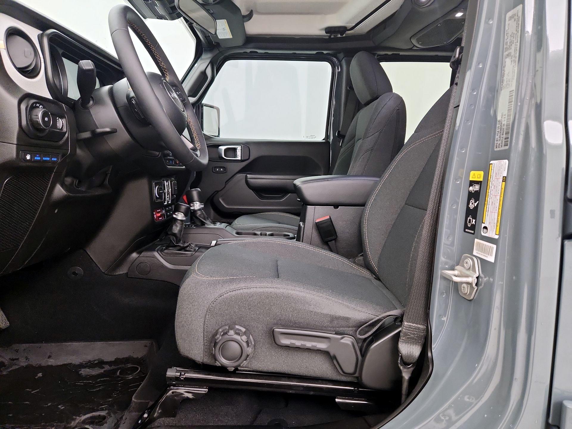 Thumbnail: 2024 Jeep Wrangler - 11