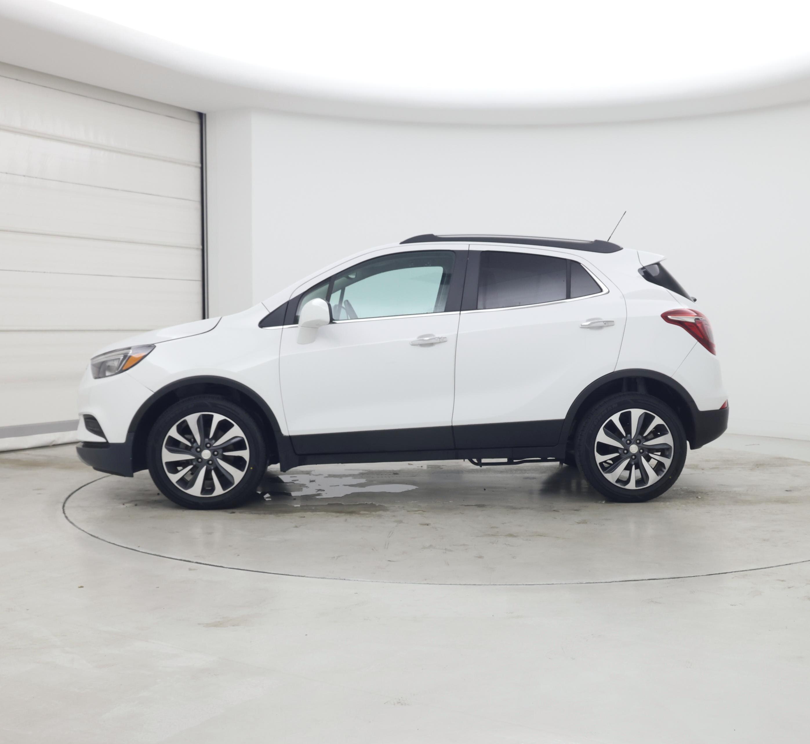 Thumbnail: 2022 Buick Encore - 3