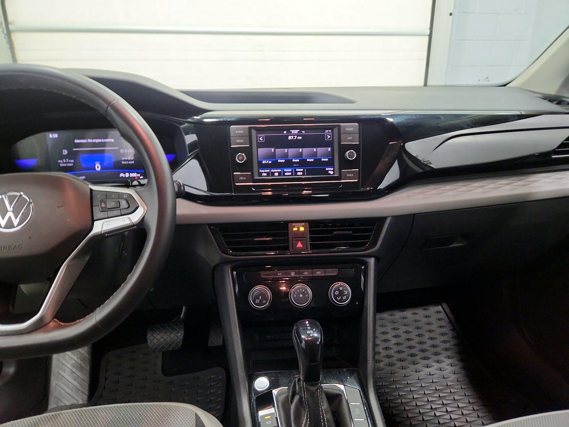 Thumbnail: 2023 Volkswagen Taos - 9