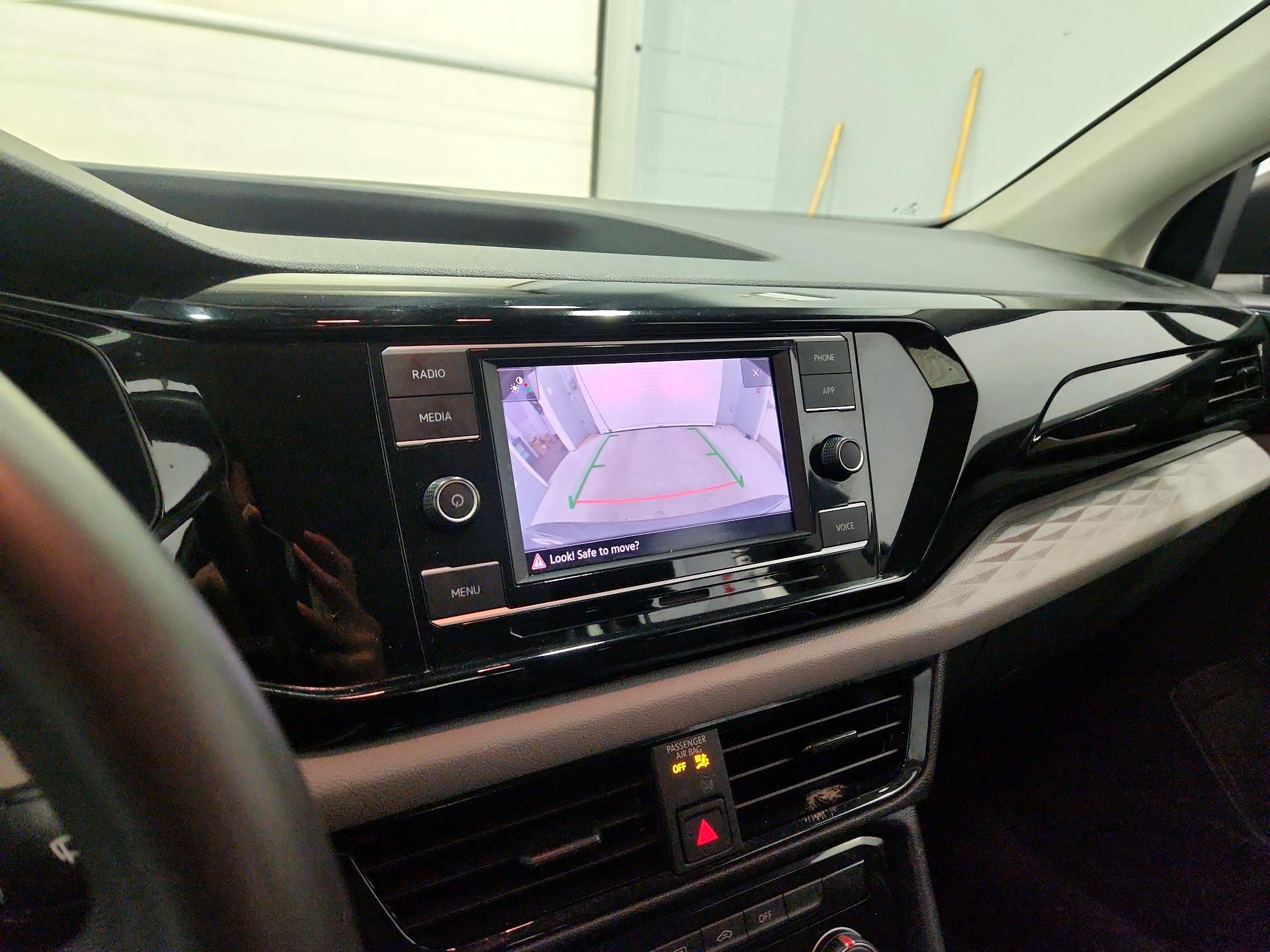 Thumbnail: 2023 Volkswagen Taos - 14