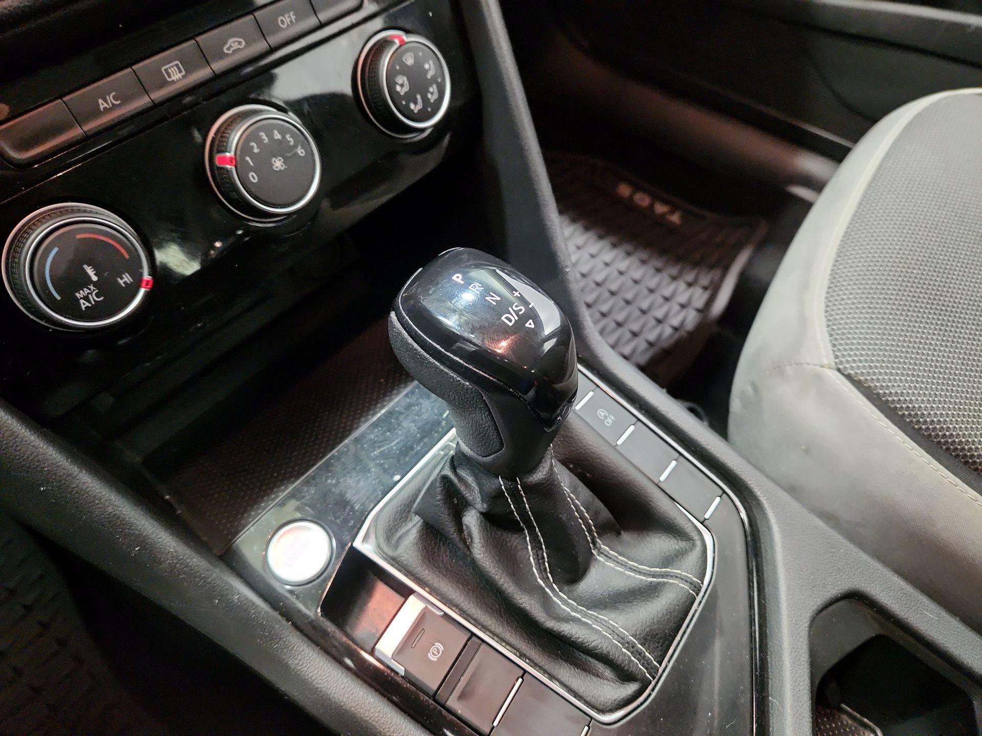 Thumbnail: 2023 Volkswagen Taos - 17