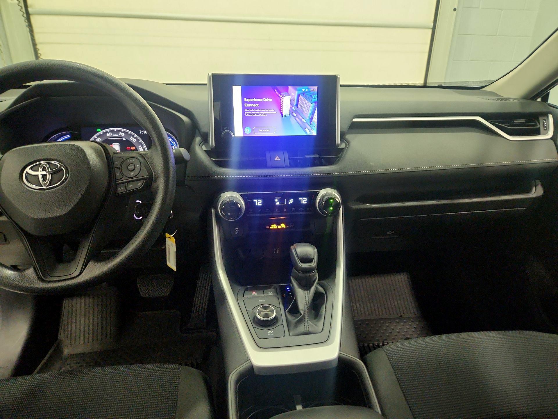 Thumbnail: 2024 Toyota RAV4 - 9