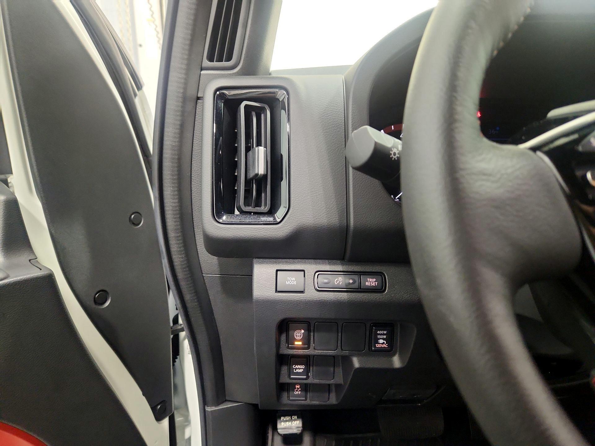 Thumbnail: 2025 Nissan Frontier - 13