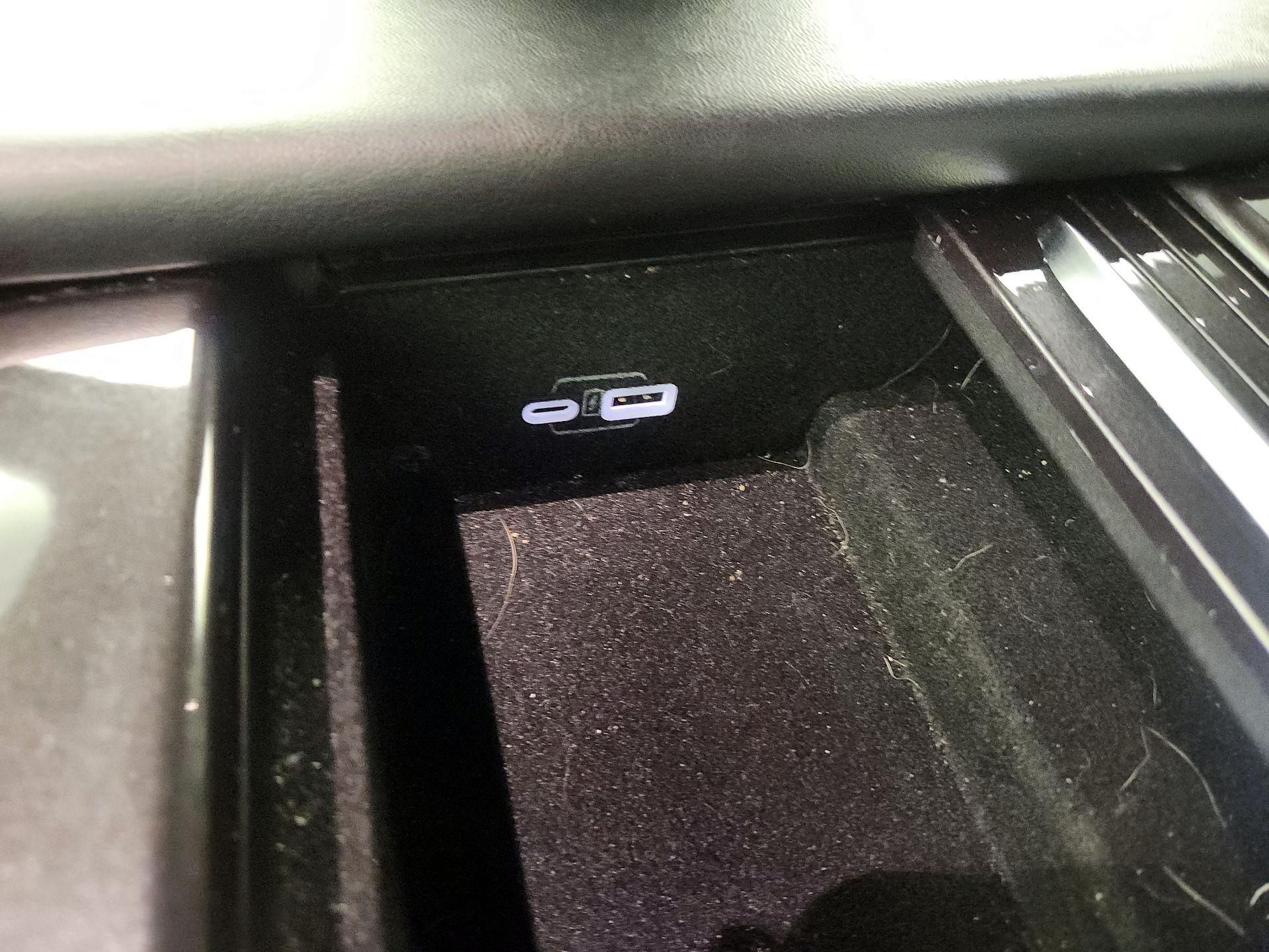 Thumbnail: 2023 Jeep Wagoneer - 19