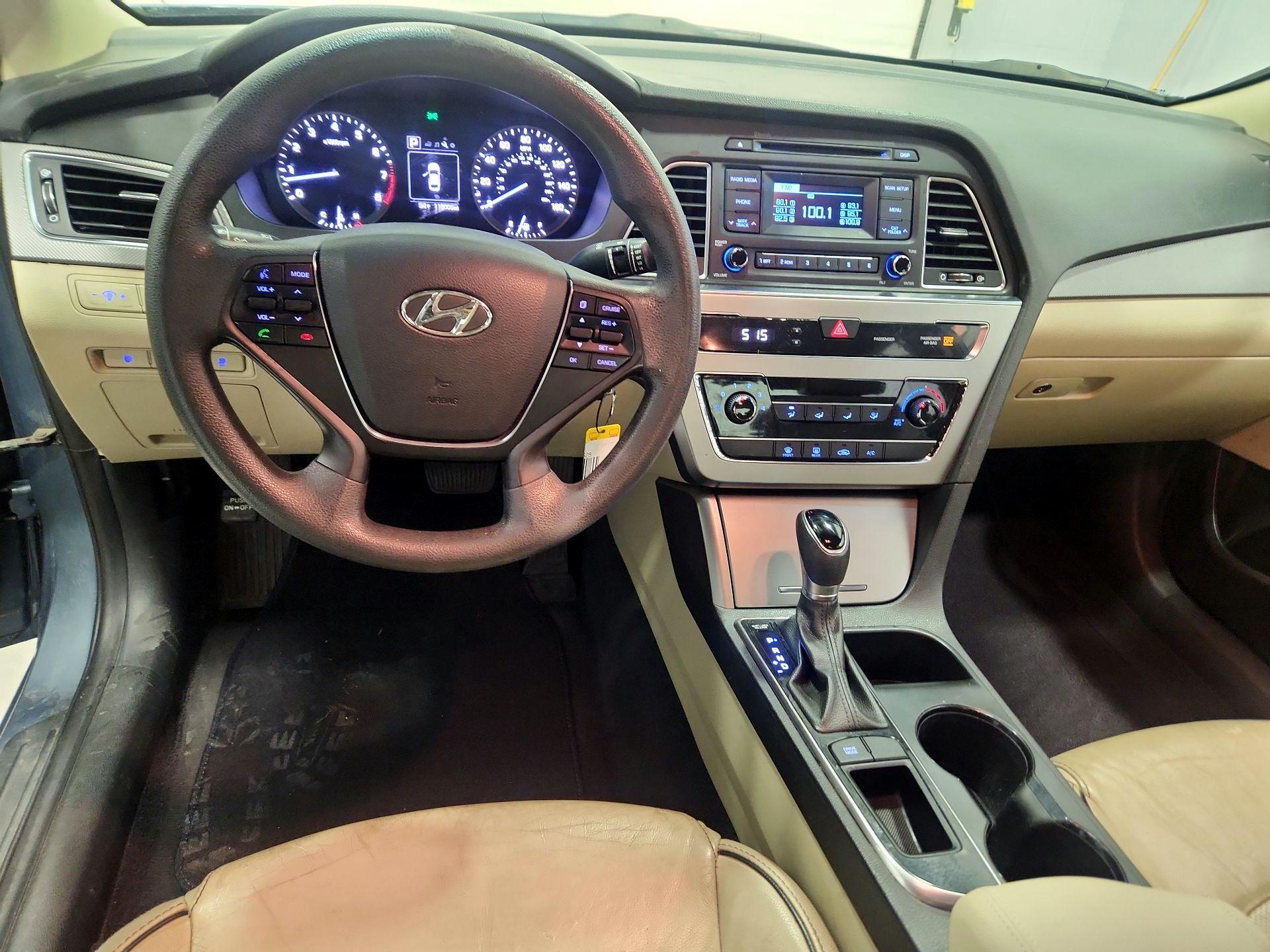 Thumbnail: 2017 Hyundai Sonata - 9