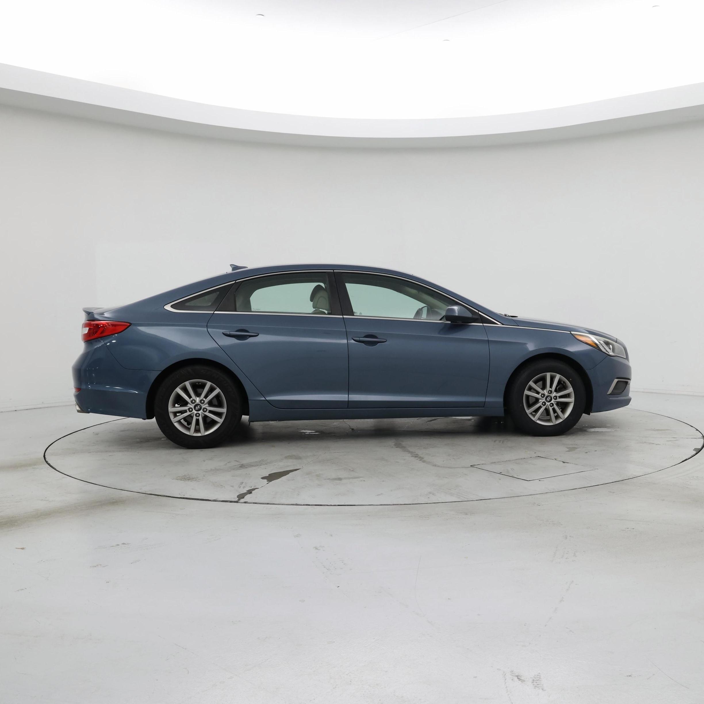 Thumbnail: 2017 Hyundai Sonata - 7