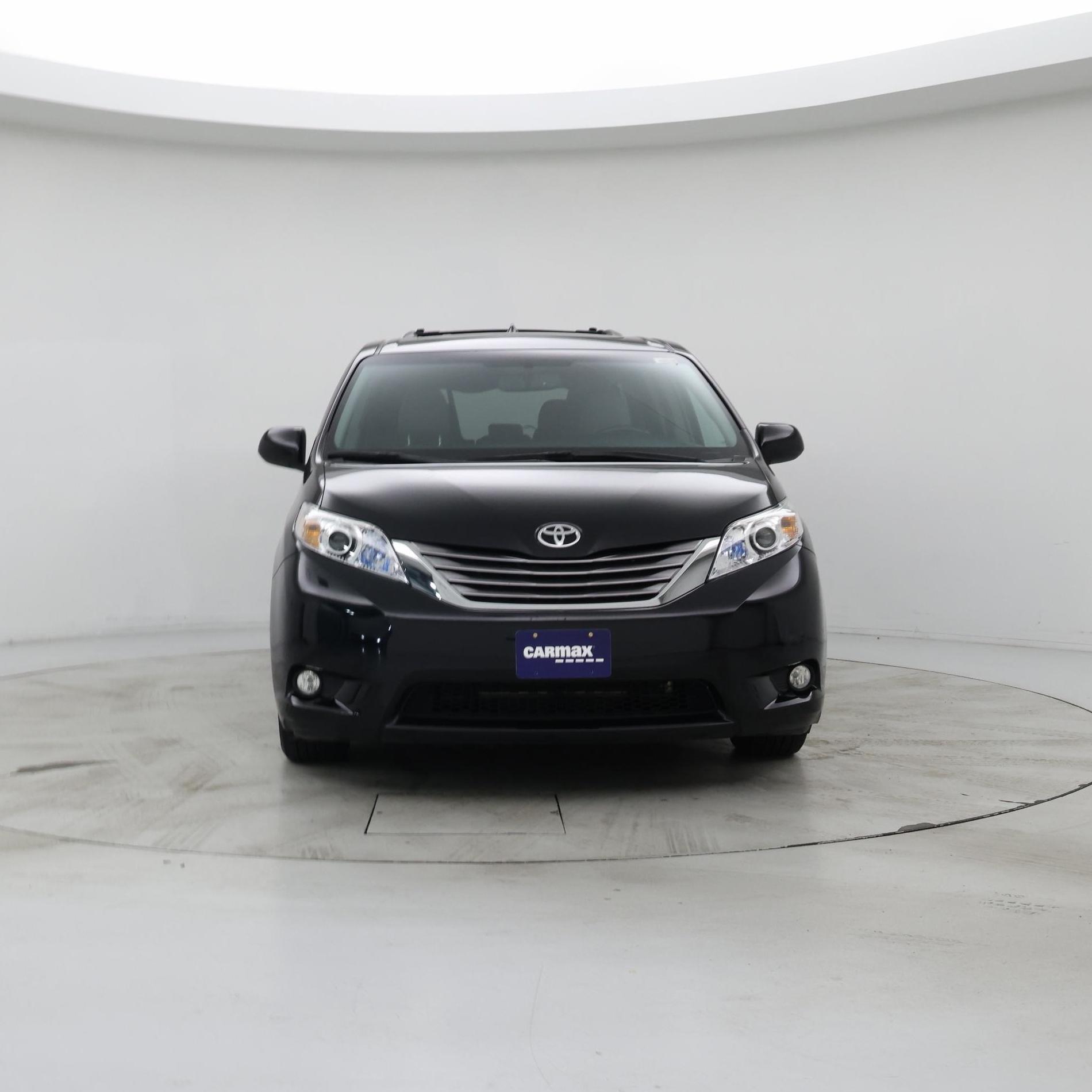 Thumbnail: 2016 Toyota Sienna - 5