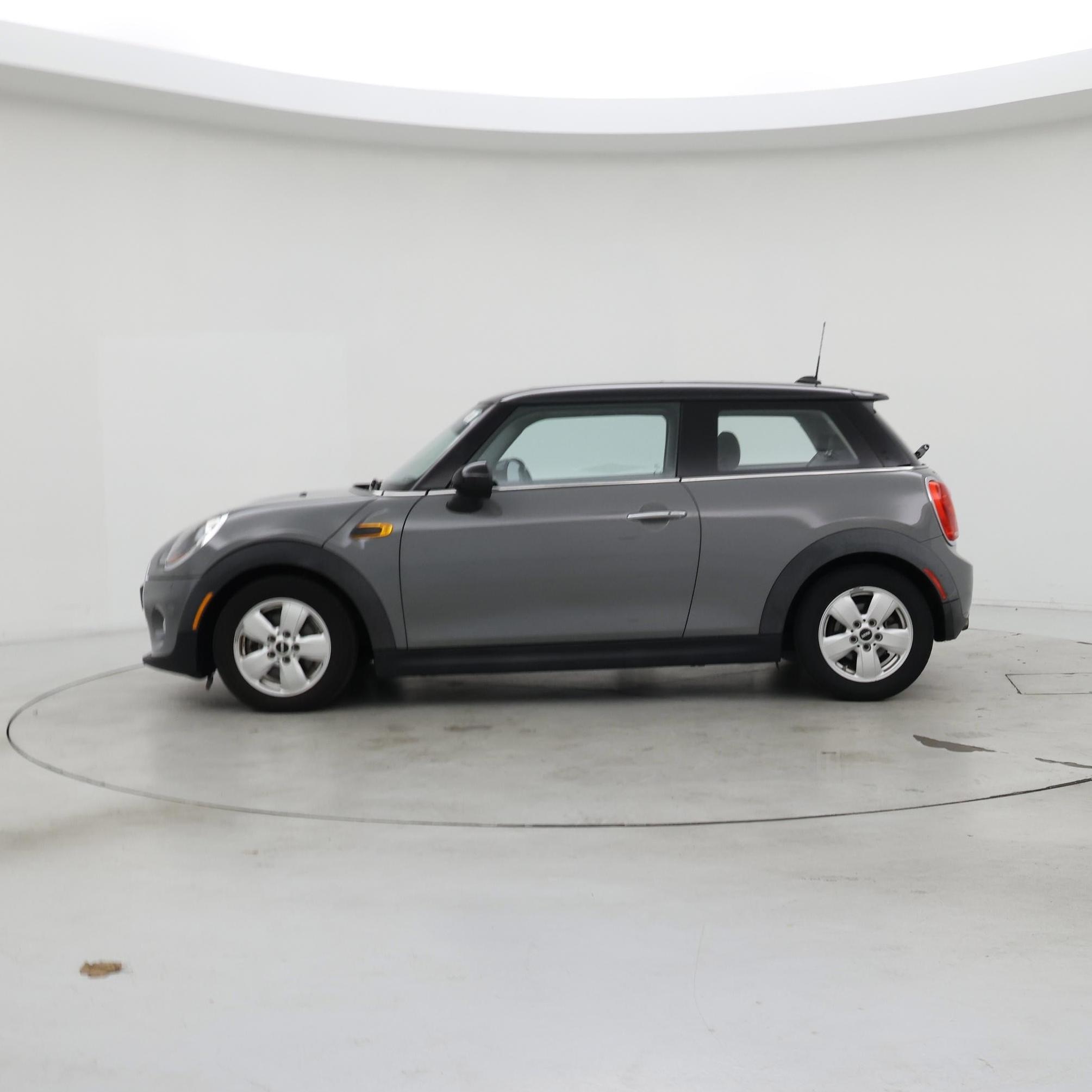 Thumbnail: 2015 MINI Cooper Hardtop - 3