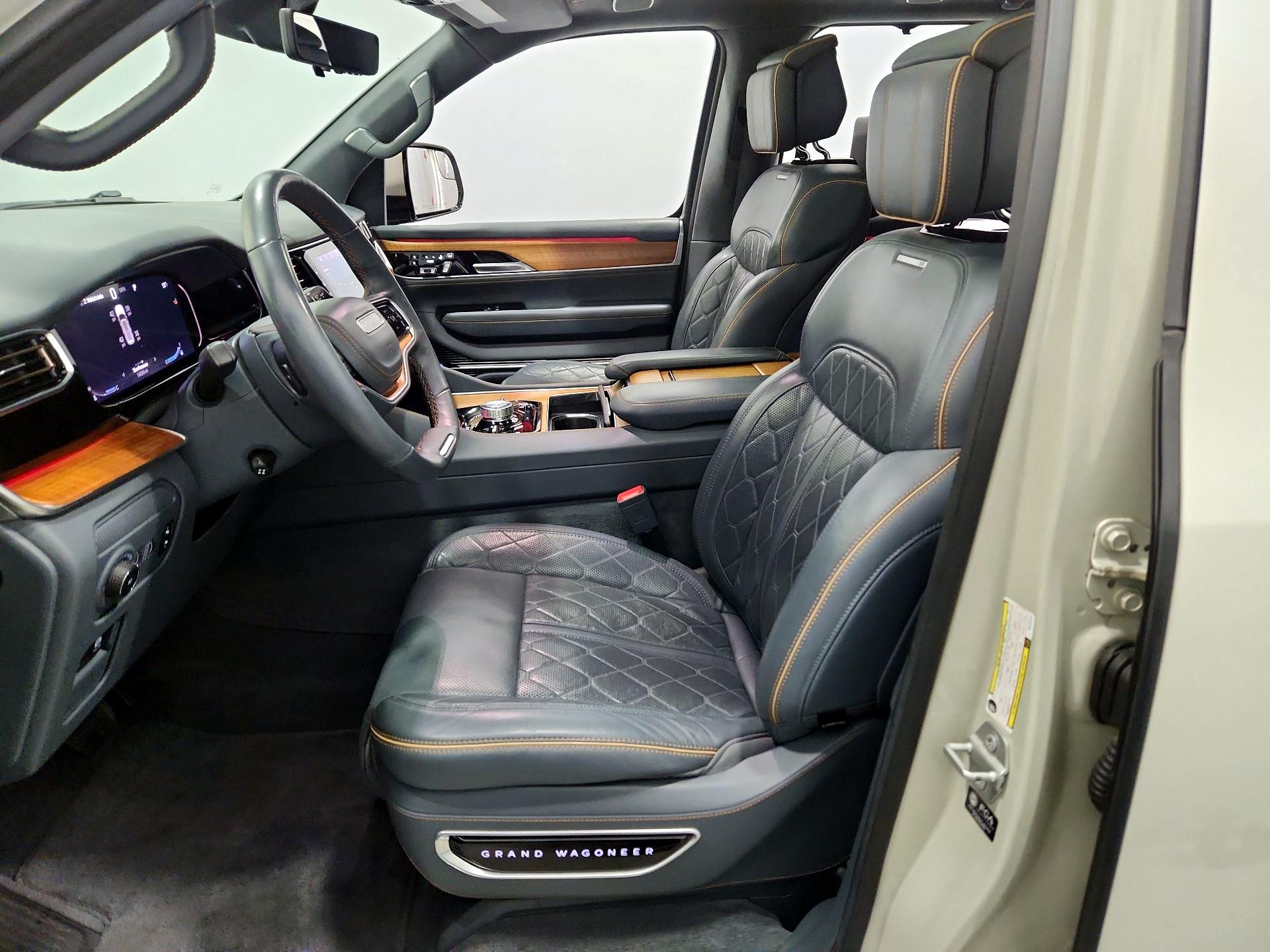 Thumbnail: 2022 Jeep Grand Wagoneer - 11