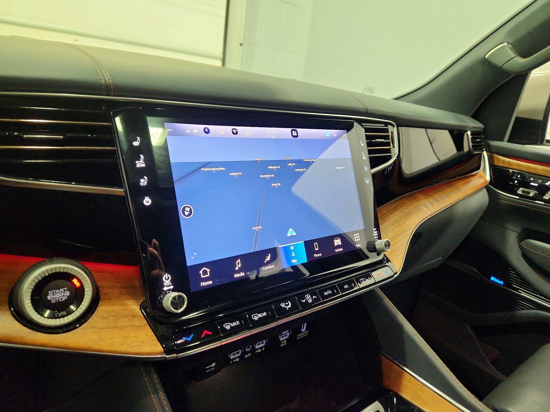 Thumbnail: 2022 Jeep Grand Wagoneer - 14