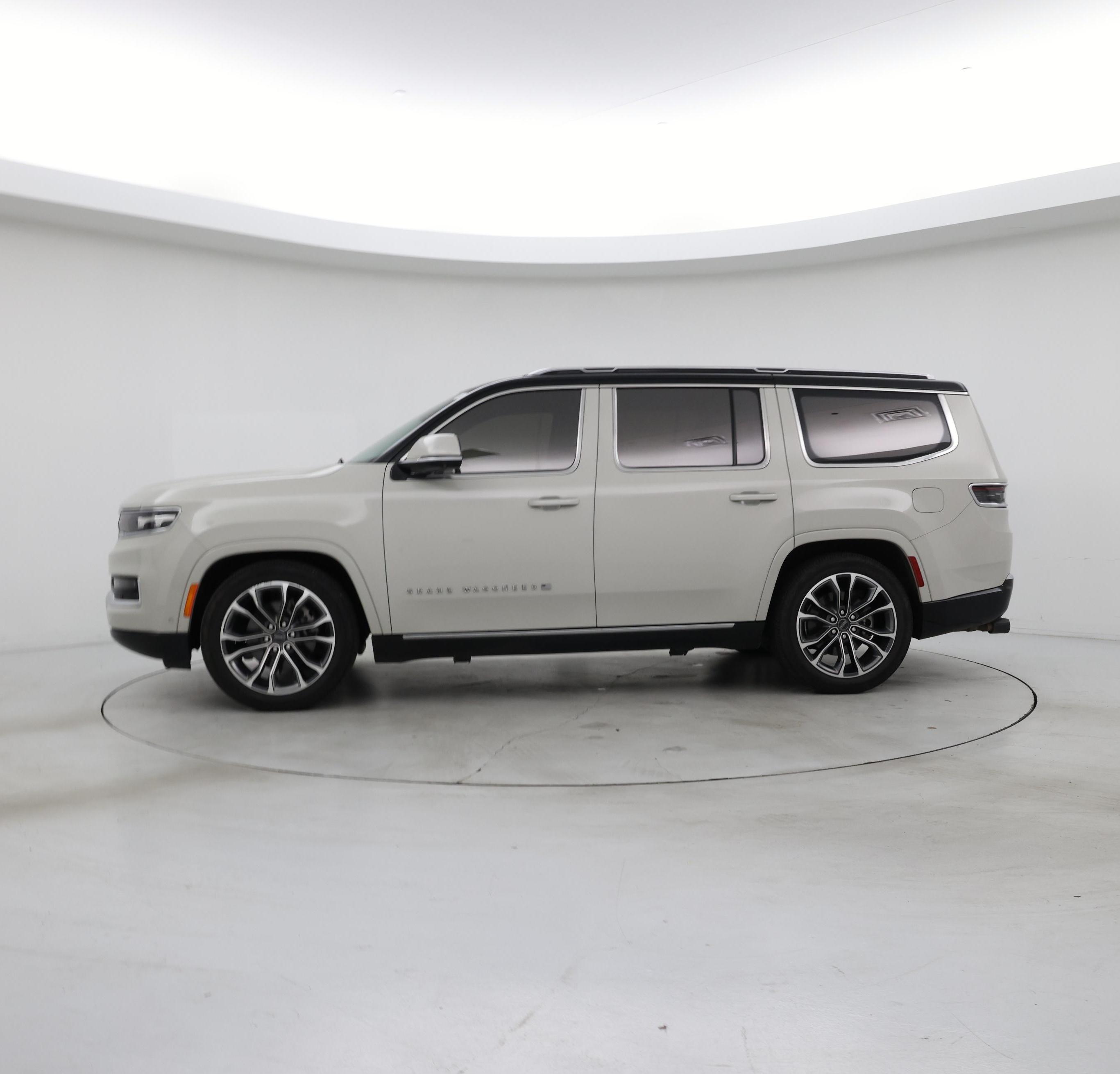 Thumbnail: 2022 Jeep Grand Wagoneer - 3