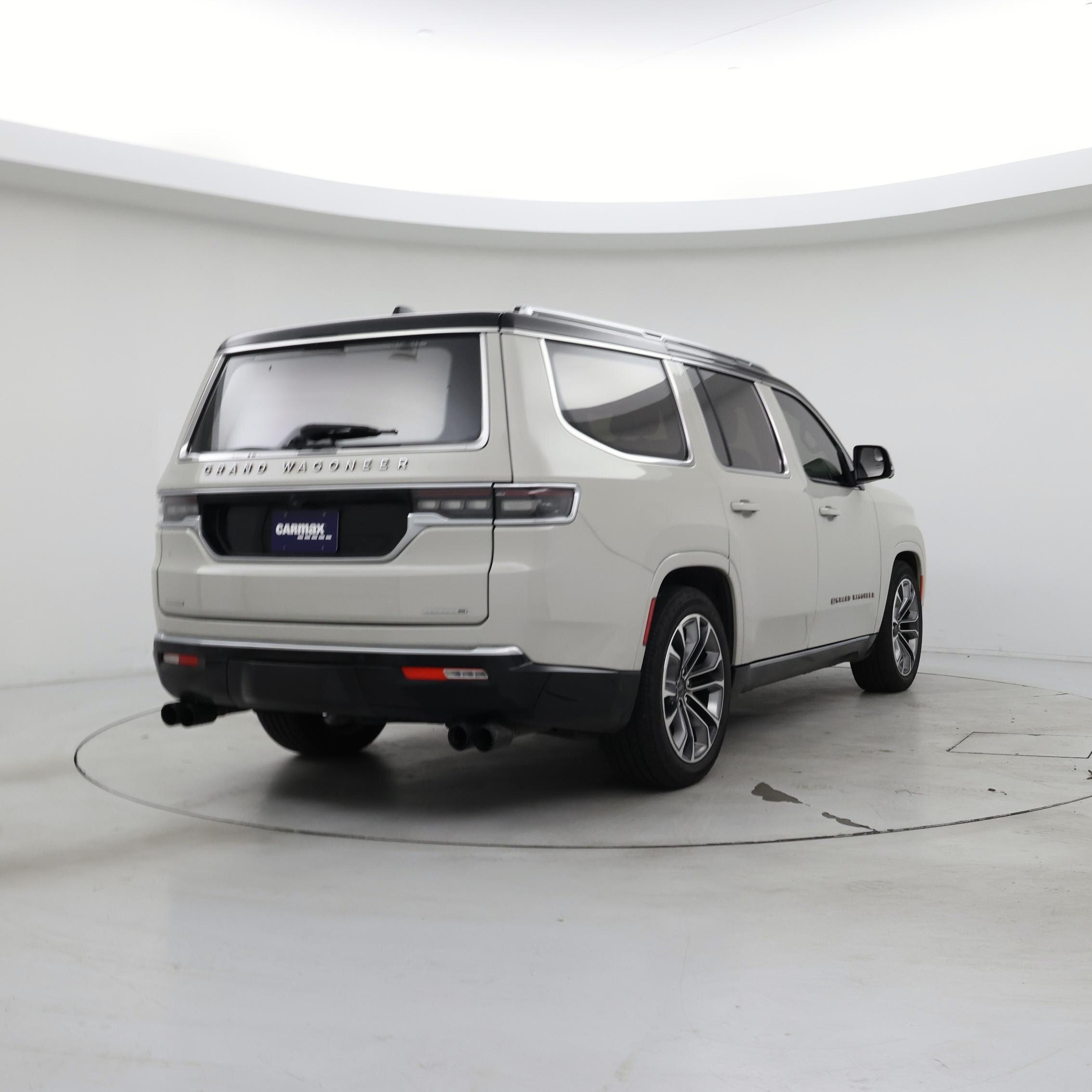 Thumbnail: 2022 Jeep Grand Wagoneer - 8