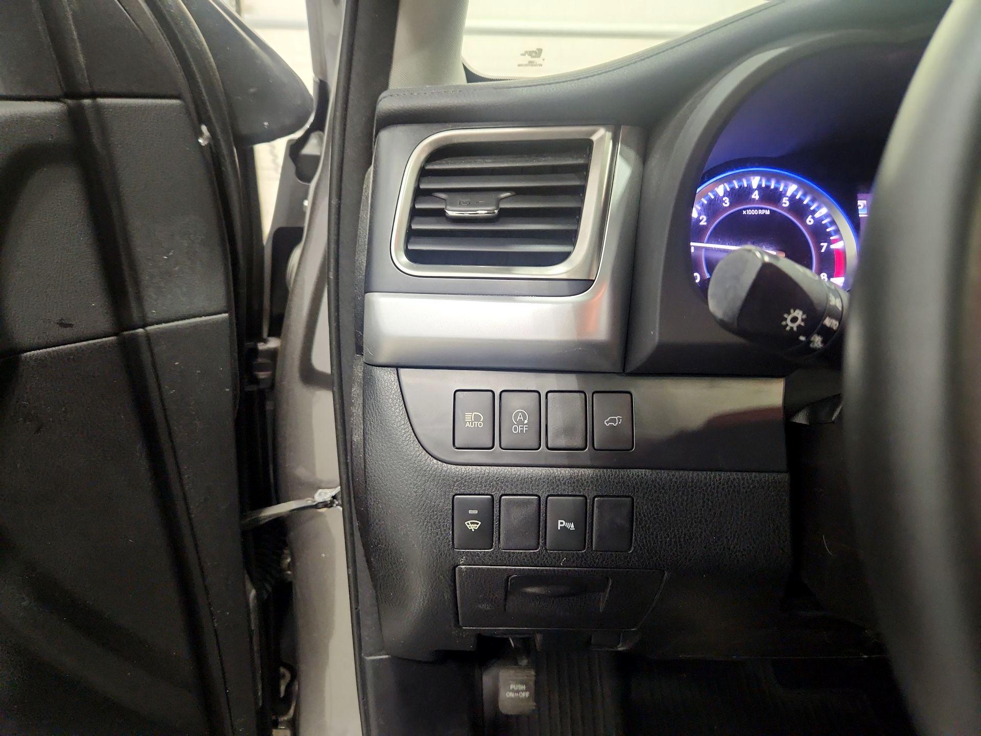 Thumbnail: 2018 Toyota Highlander - 13