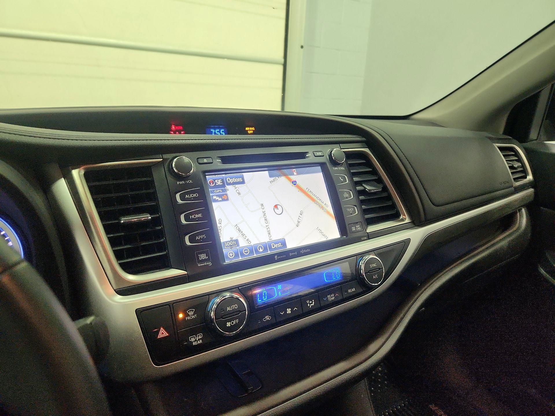 Thumbnail: 2018 Toyota Highlander - 14