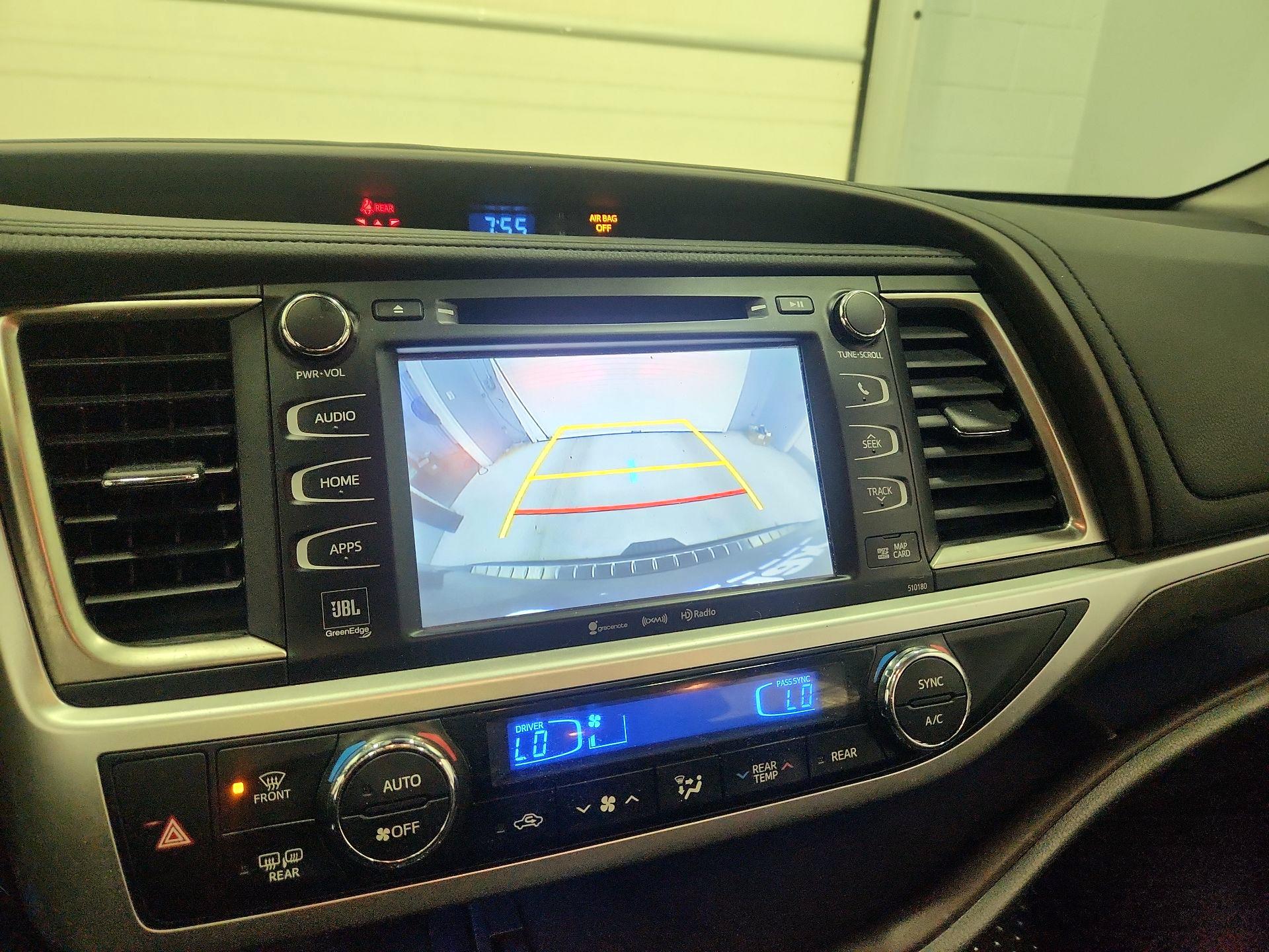 Thumbnail: 2018 Toyota Highlander - 15