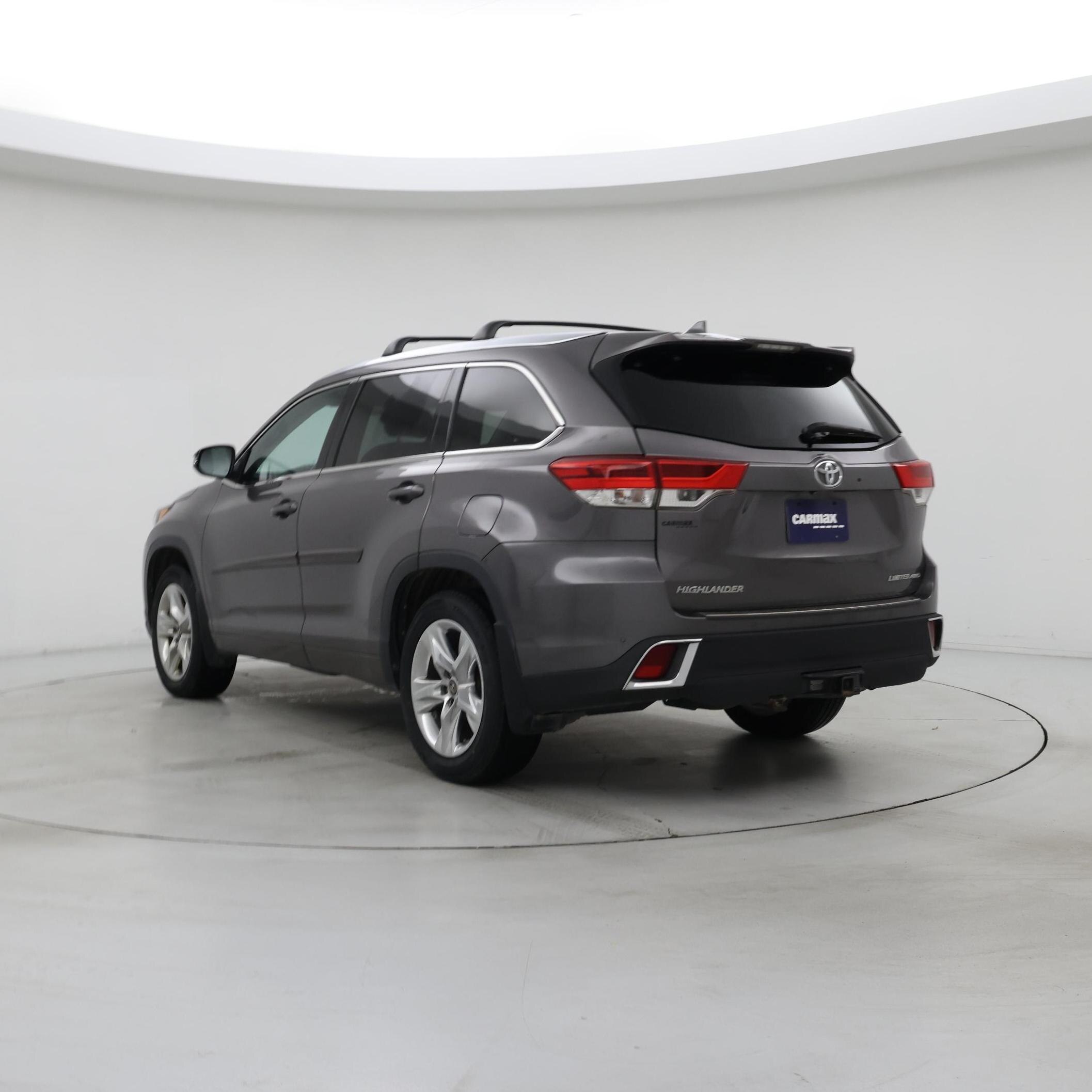 Thumbnail: 2018 Toyota Highlander - 2