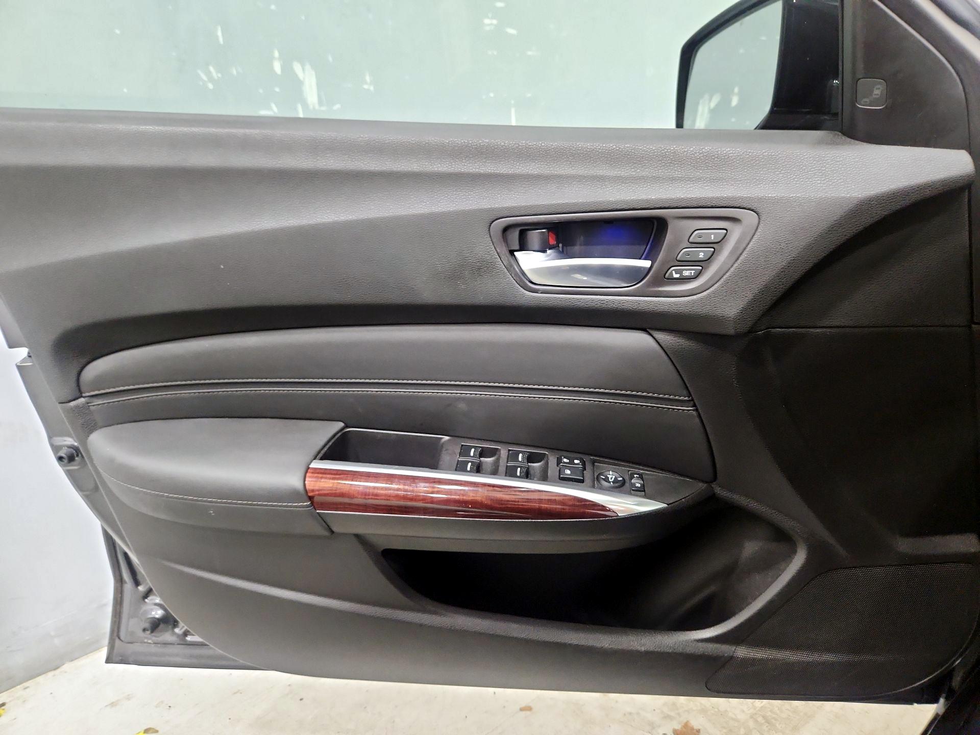 Thumbnail: 2016 Acura TLX - 12