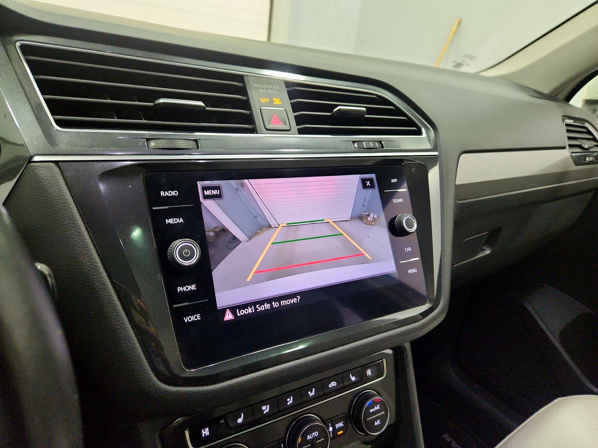 Thumbnail: 2018 Volkswagen Tiguan - 14