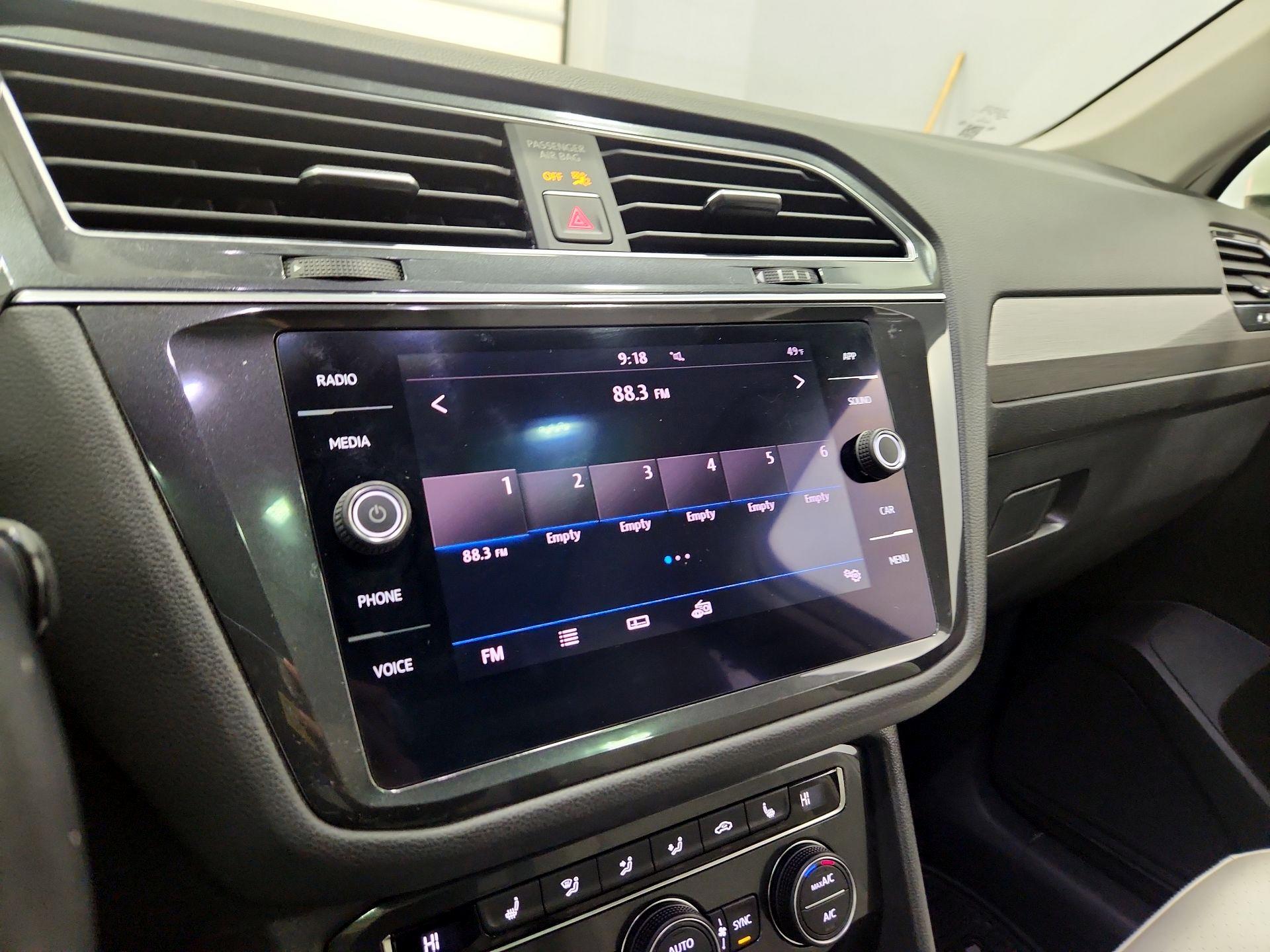 Thumbnail: 2018 Volkswagen Tiguan - 15